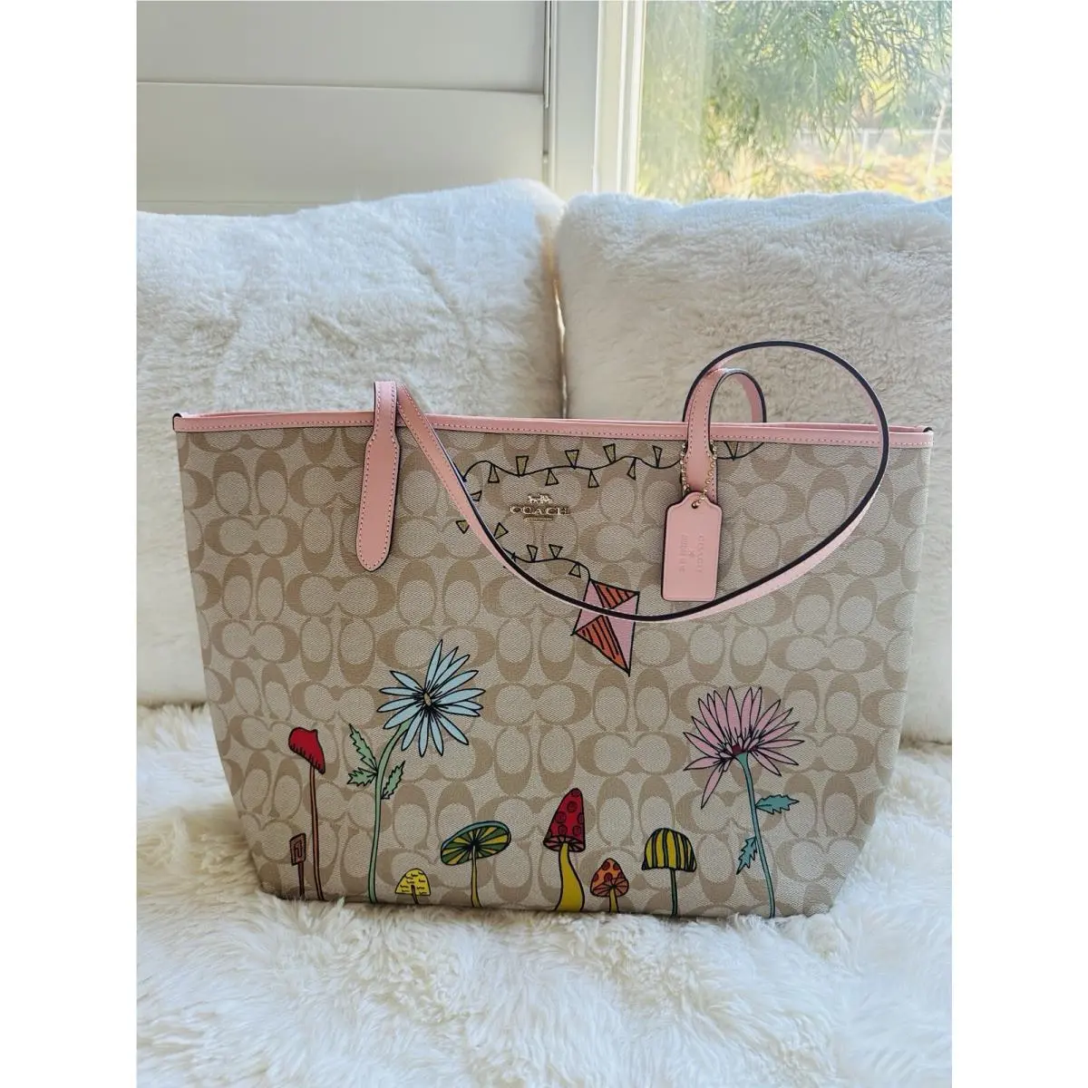 Coach X Observed By Us City Tote Bag In Signature Canvas CU392