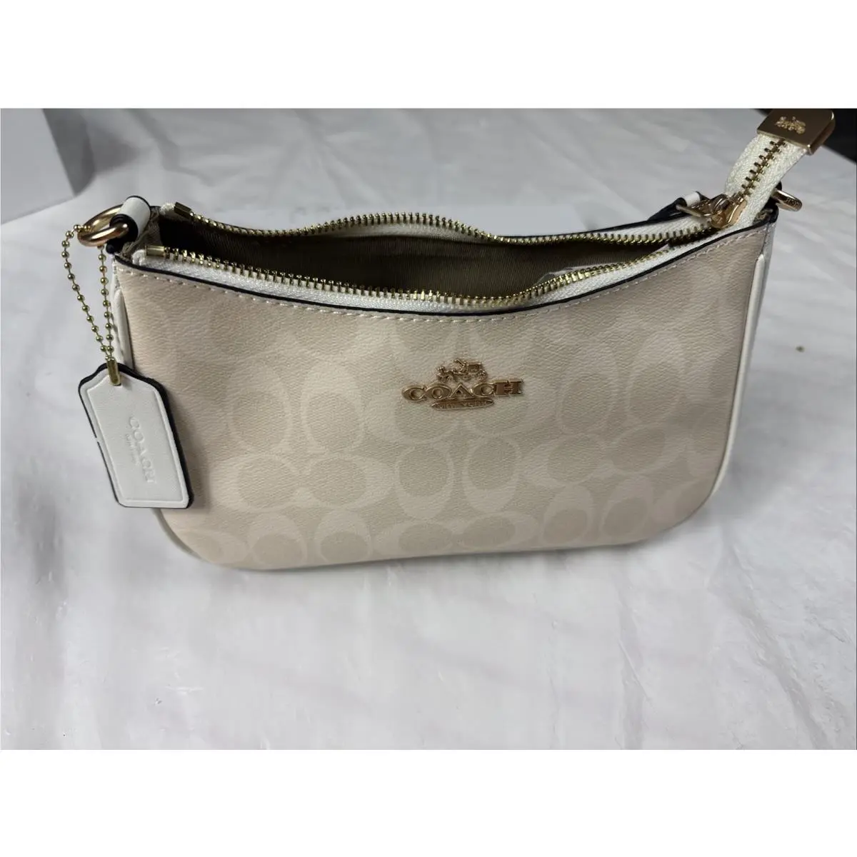 Coach Chalk White Shoulder Bag Gold Chain Strap Logo Accent Coin Purse