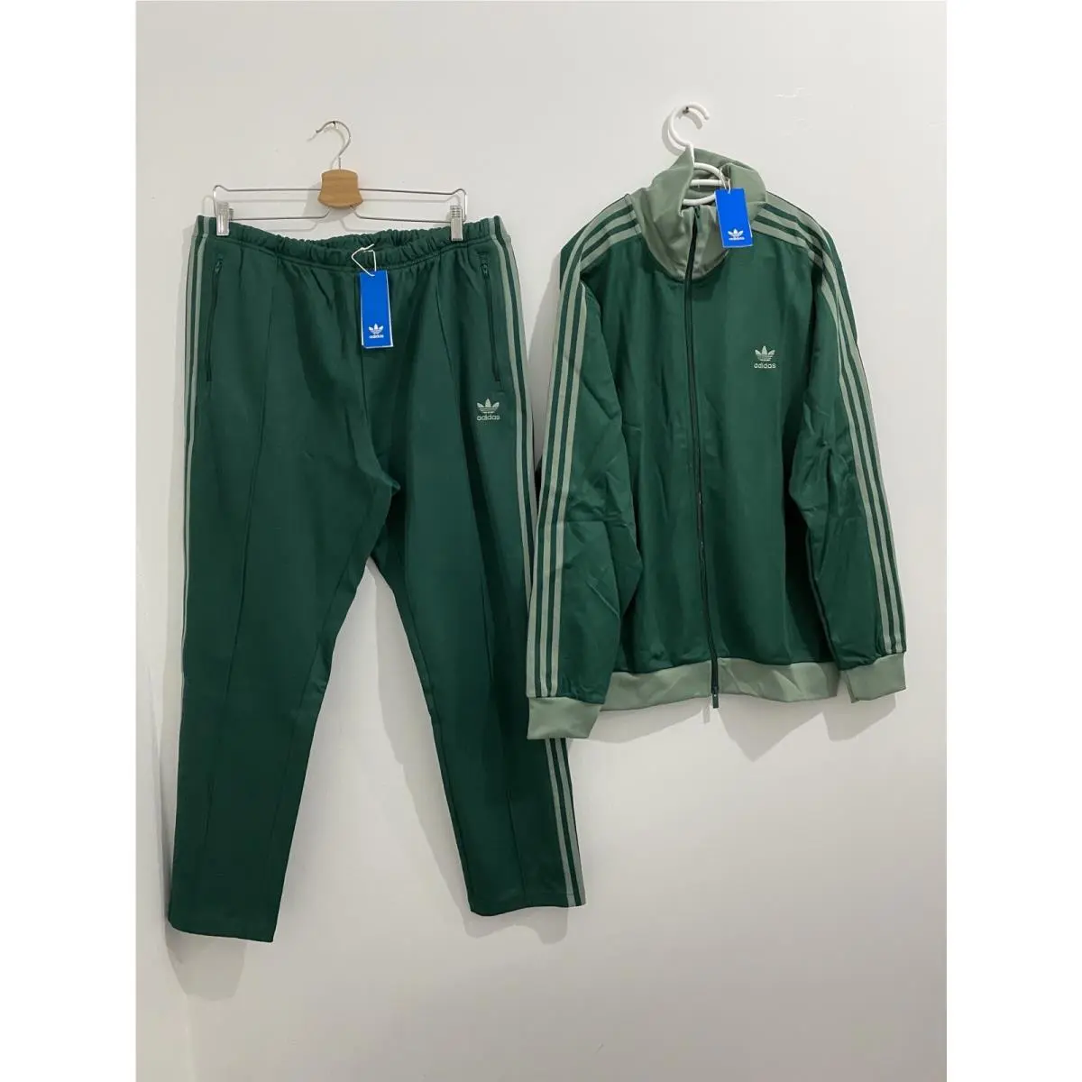 Adidas clothing - Collegiate Green Silver Green 0