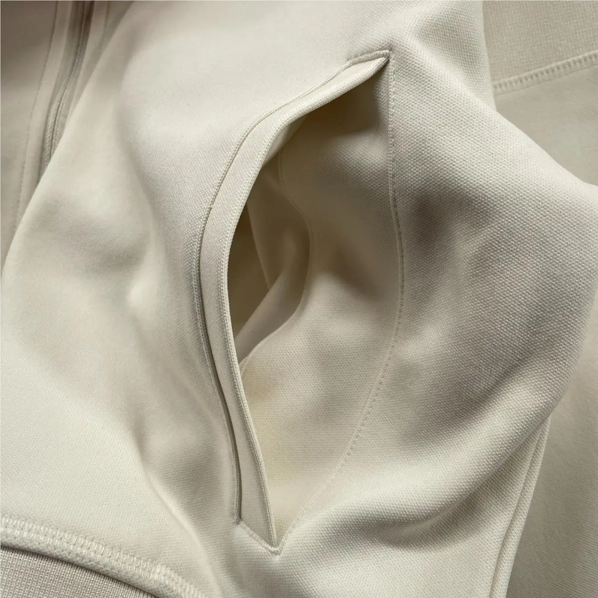 Adidas clothing - adidas by Stella McCartney Knitted Tracktop - JX9109 - Ivory 7