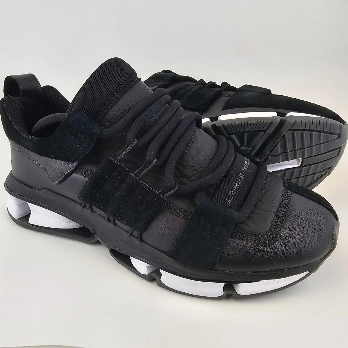 Adidas Twinstrike Adv Stretch Leather Low Top Sneakers Black White Men`s Size 6