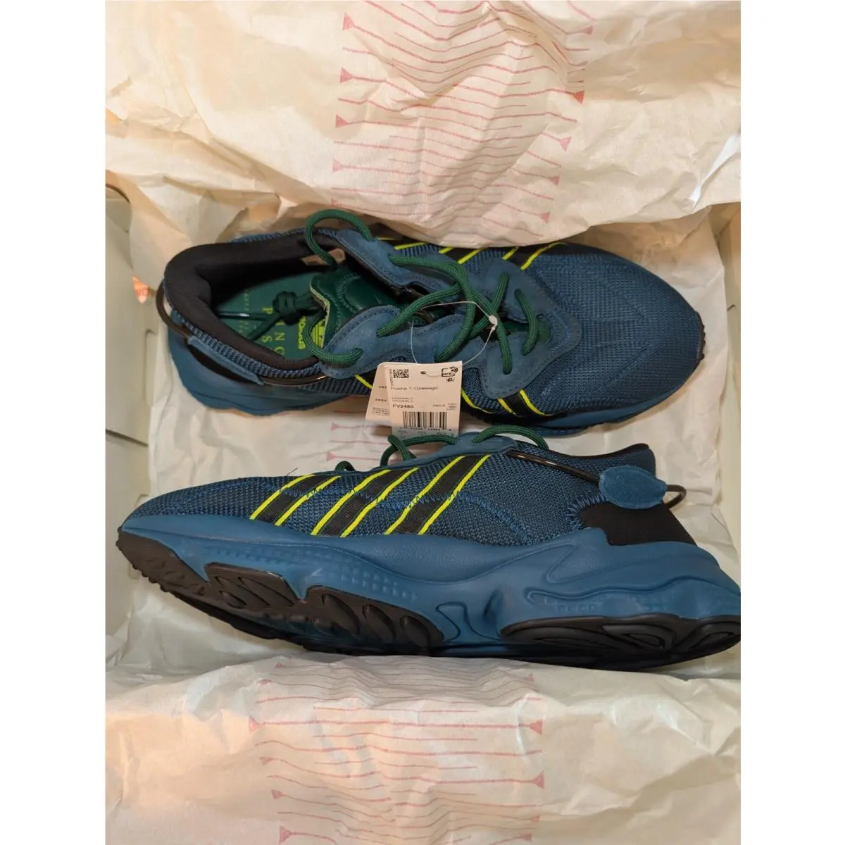 Adidas shoes - adidas Ozweego - Ozweego - FV2480 - Green 18