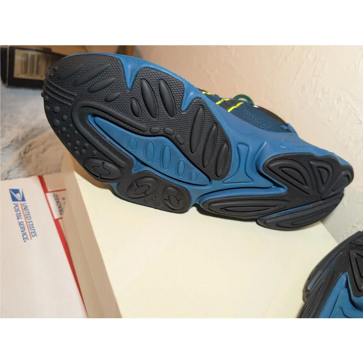 Adidas shoes - adidas Ozweego - Ozweego - FV2480 - Green 4