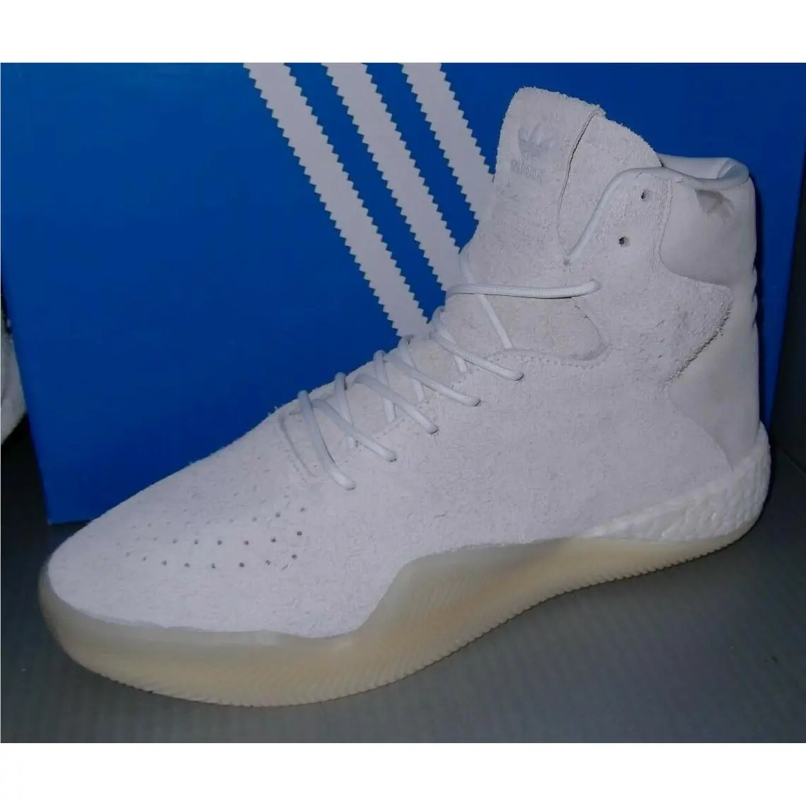 Mens Adidas Tubular Instinct in Colors Vin White / Black / White Size 11
