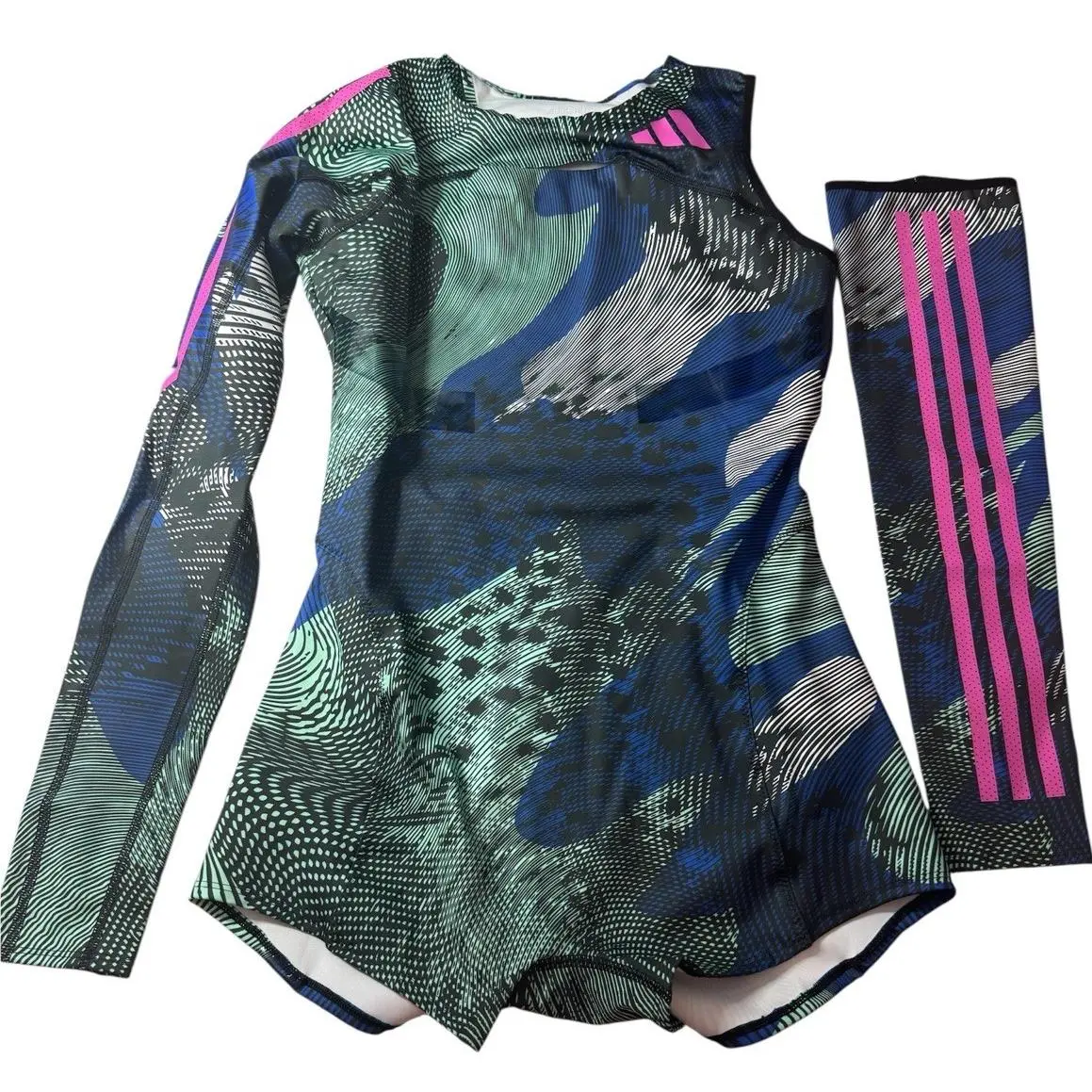 Adidas clothing - HR5622 - HR5622 - Multicolor (UPC: 0196460632100) 3