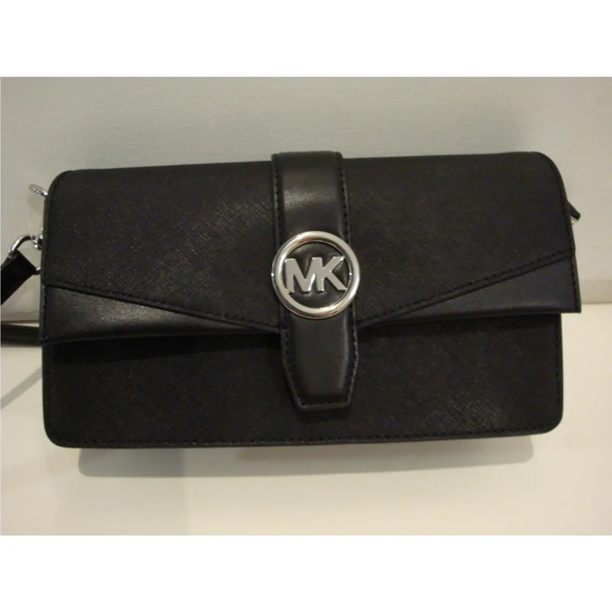 Michael Kors Greenwich Women Medium Leather Convertible Crossbody Bag Black