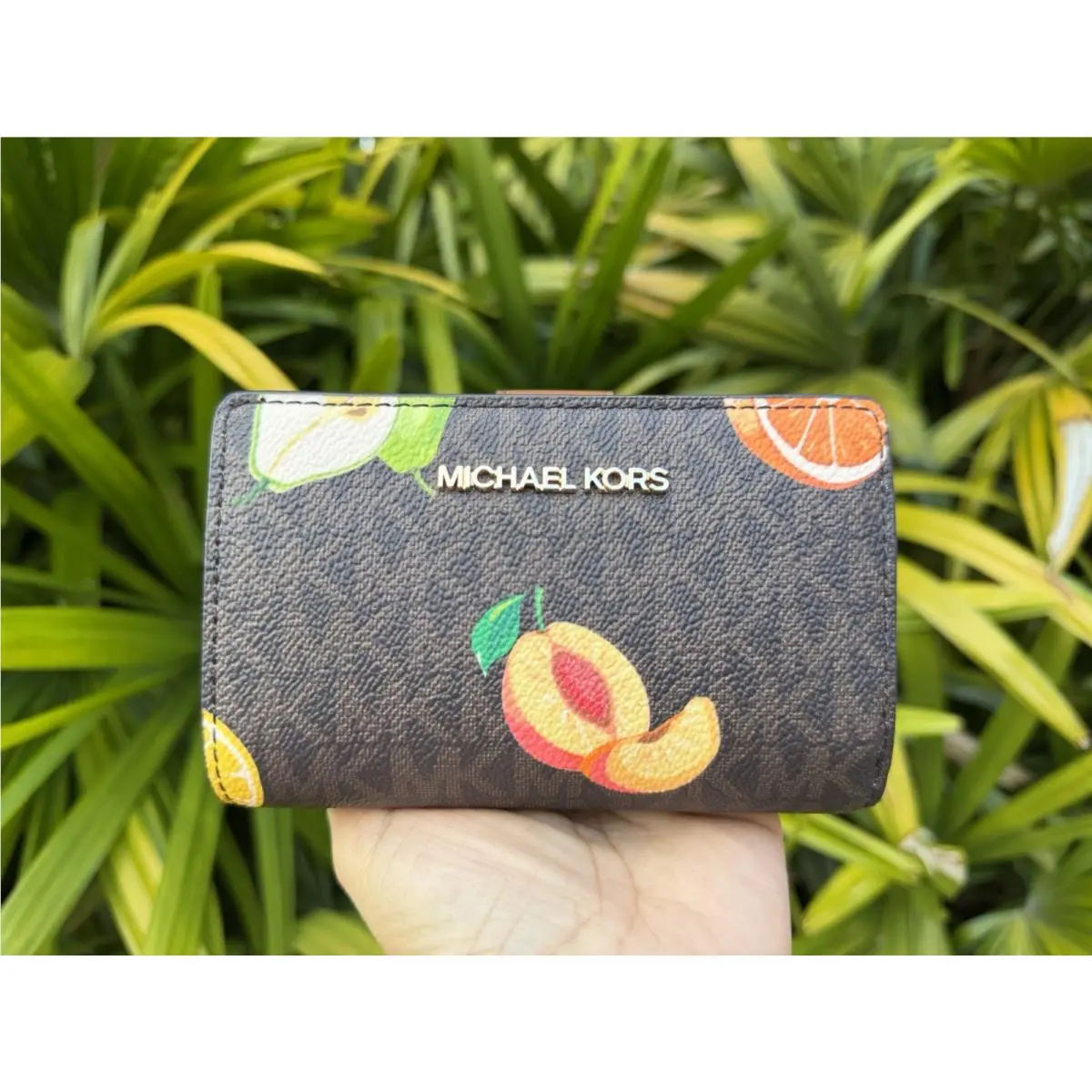 Michael Kors Jet Set Travel MD Bifold Coin Zipper Wallet MK Brown Multi Peach