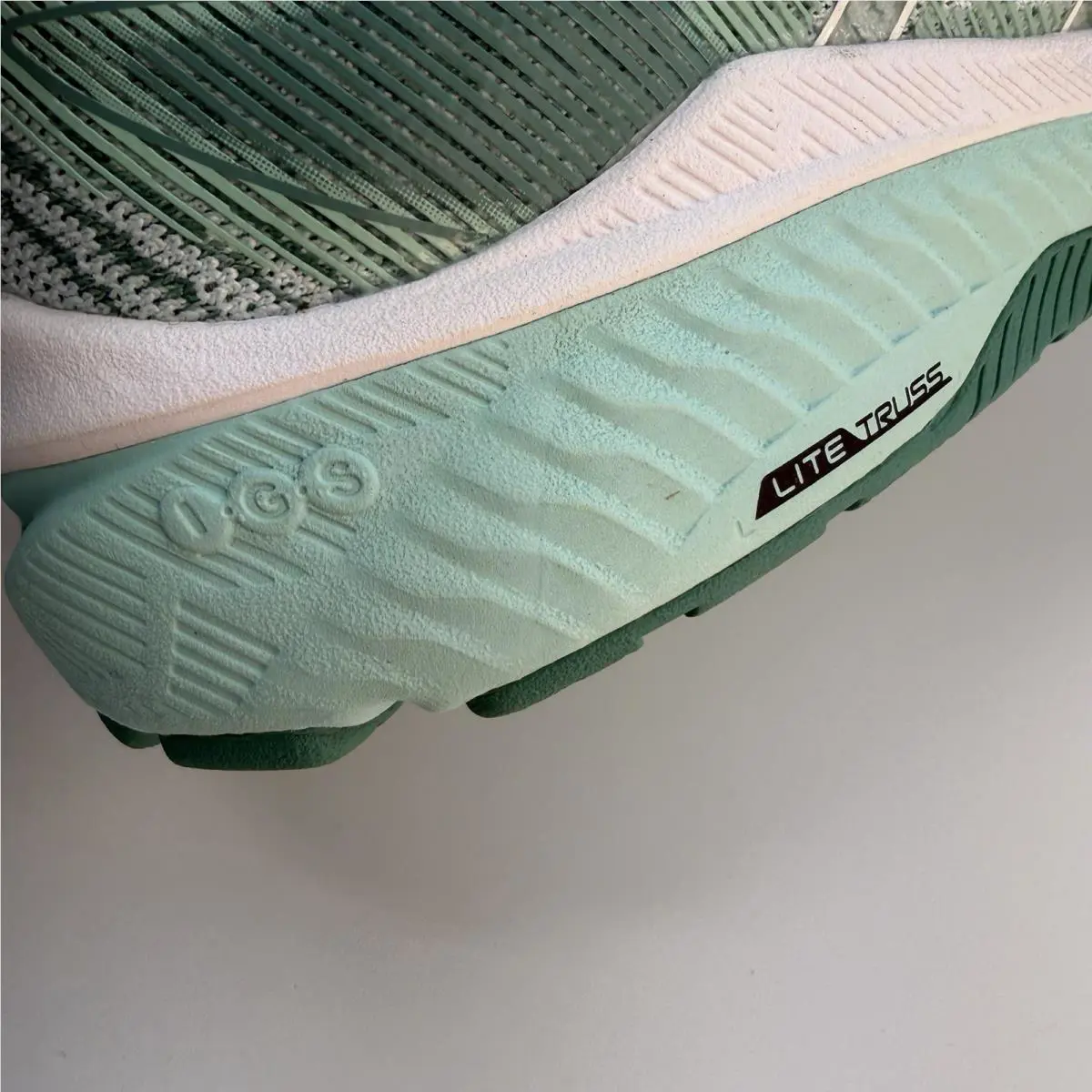 Asics shoes - ASICS GT-2000 - 1012B045-300 - Green 9