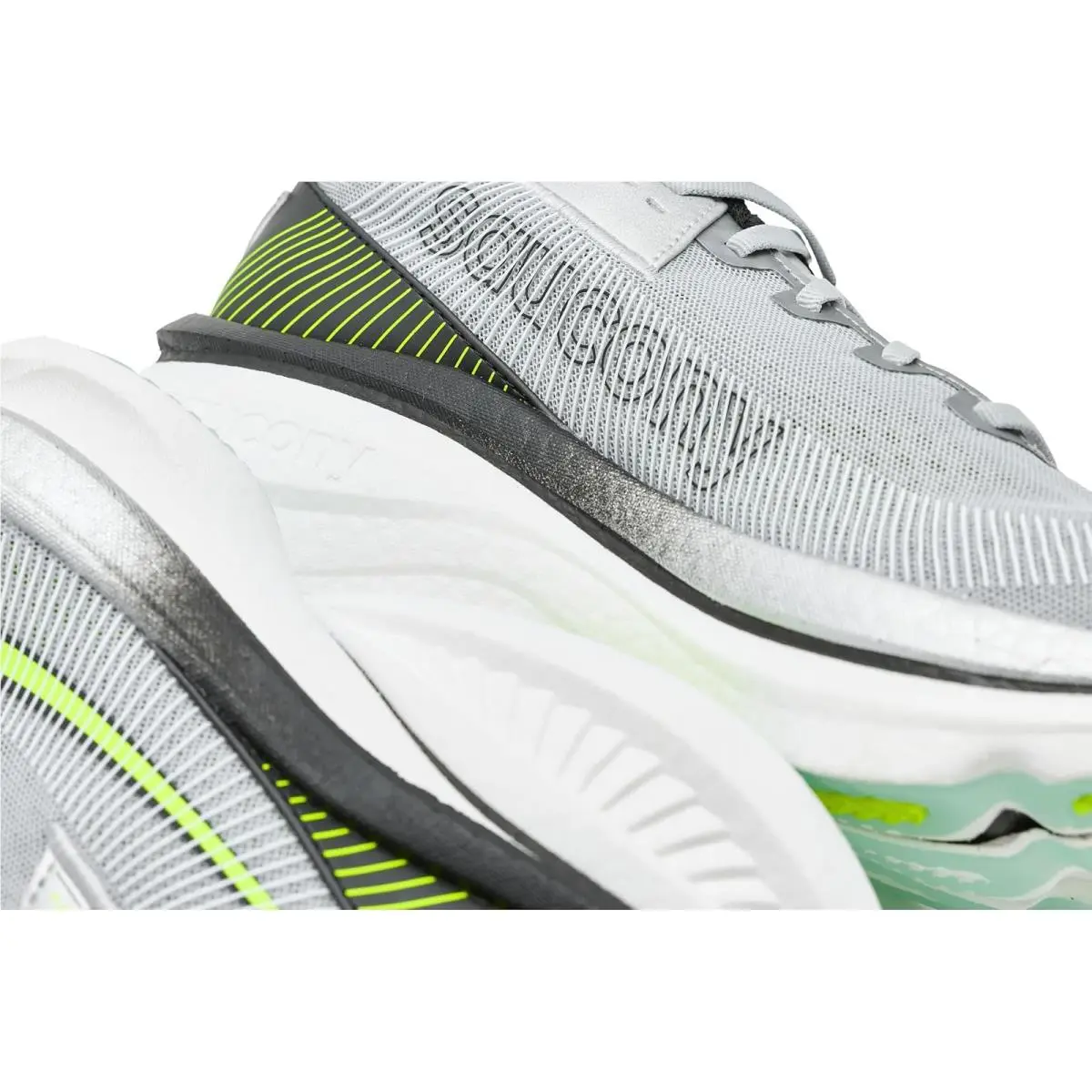Saucony shoes - Black/White 32
