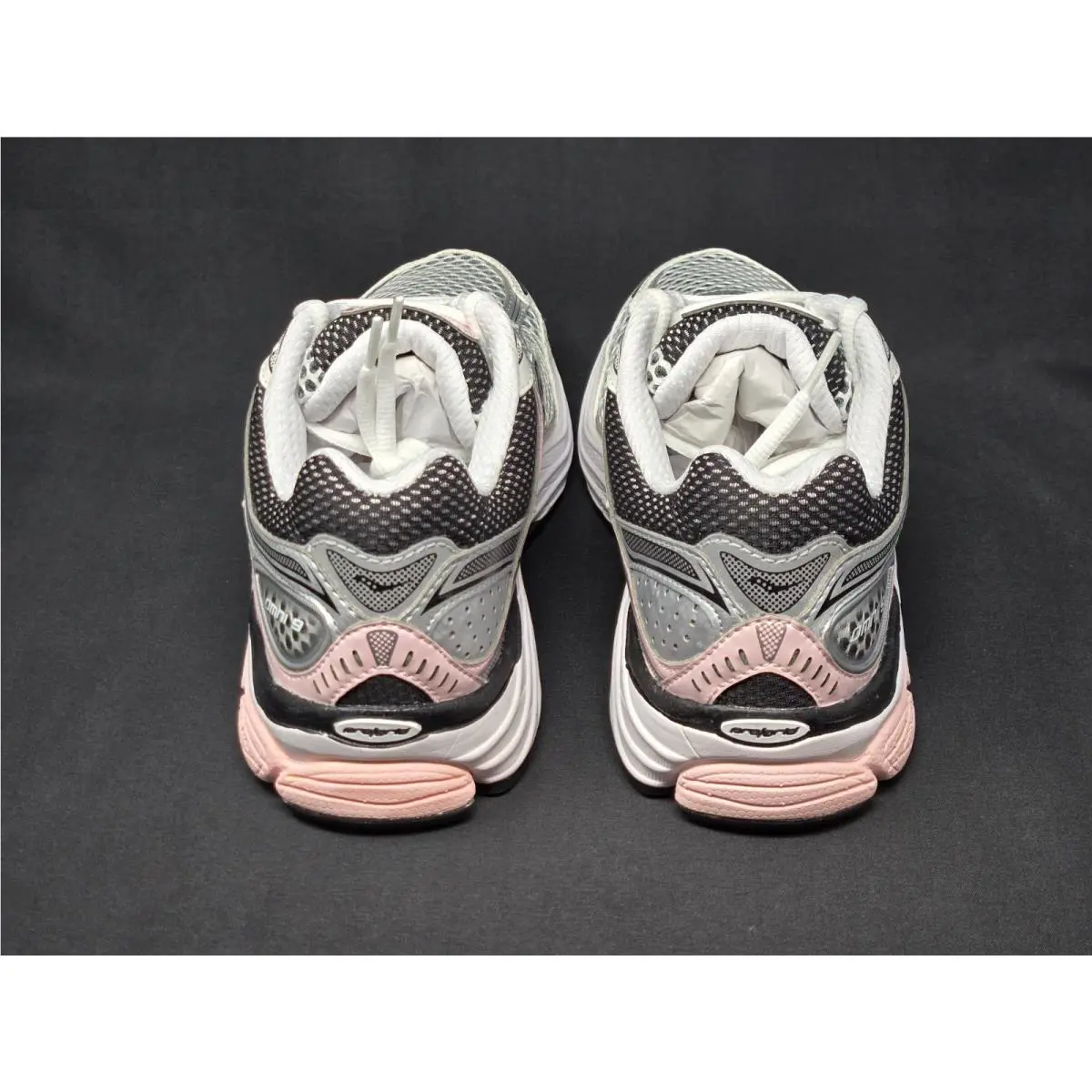 Saucony shoes - Saucony ProGrid Omni - ProGrid Omni - S70739-16 - White 4