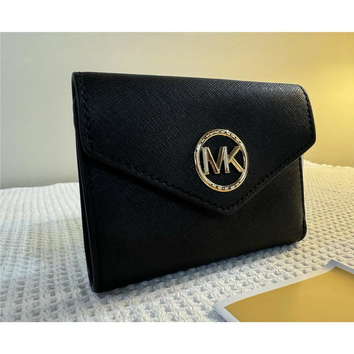 Michael Kors Greenwich Trifold Envelope Wallet In Black