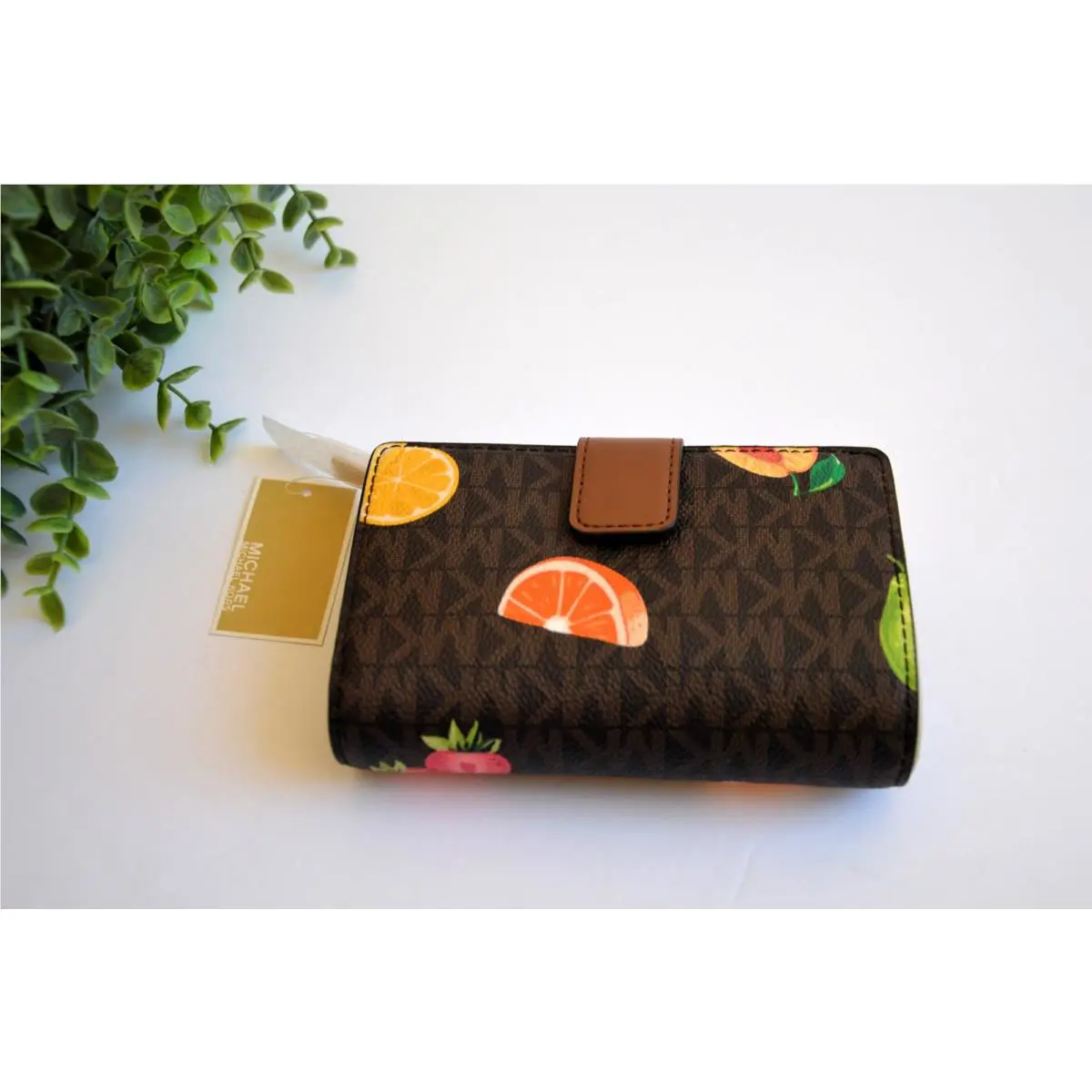 Michael Kors Jet Set Travel Printed Signature Logo Multicolor Bifold Coin Wallet