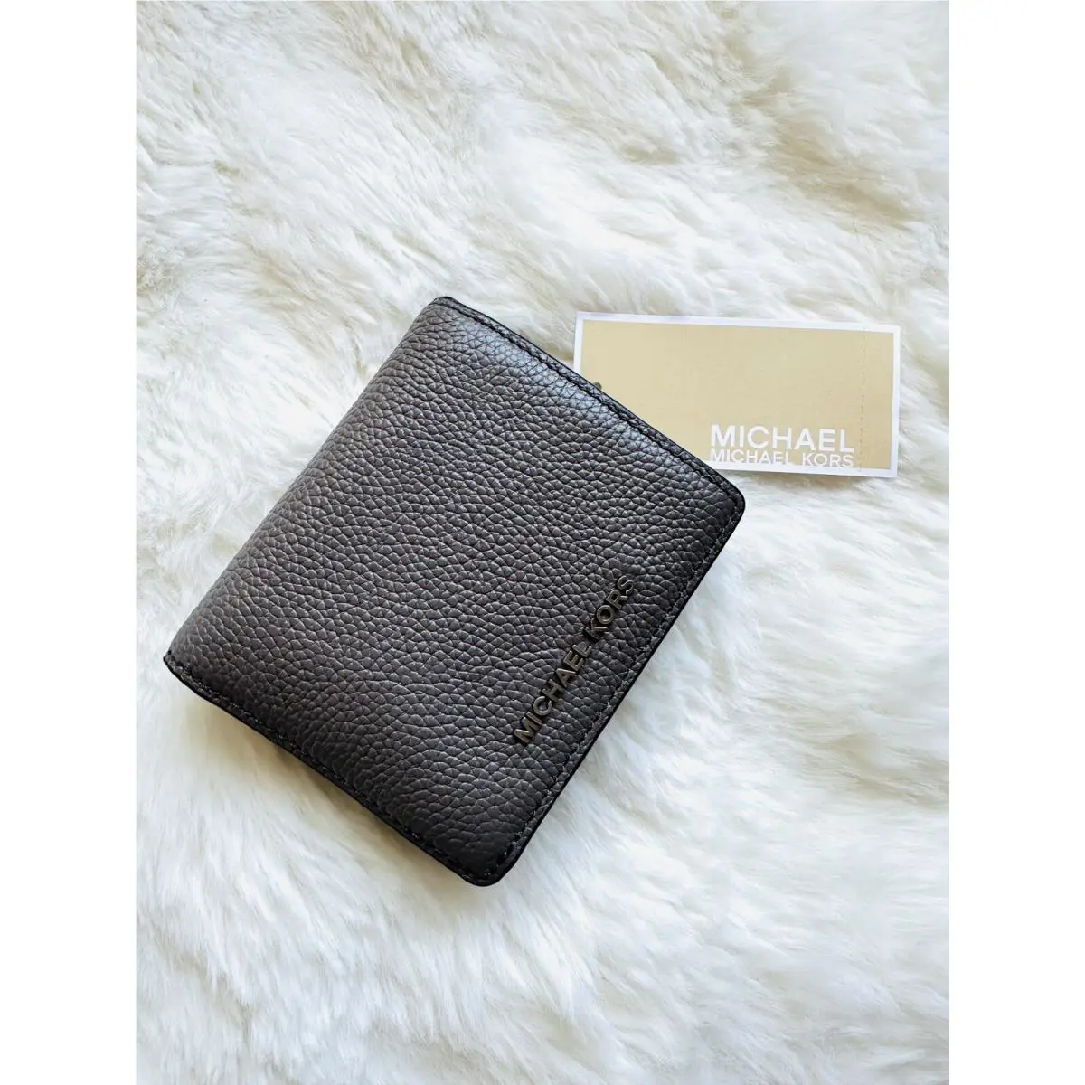 Michael Kors MK Mercer Leather Carryall Card Case Folding Wallet Cinder Gray