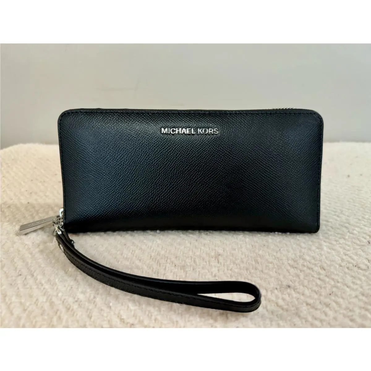 Michael Kors Wallet Wristlet Black Jet Set Travel Continental