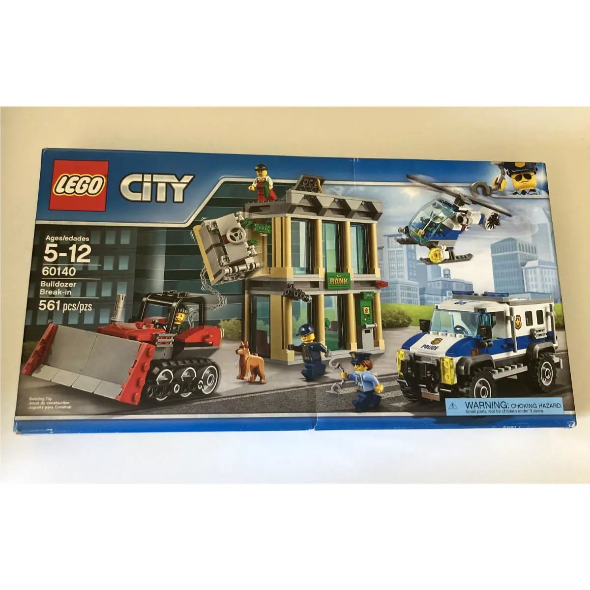 Lego City 60140 Robbers Police Figs Bulldozer Break-in Vintage Set Retired