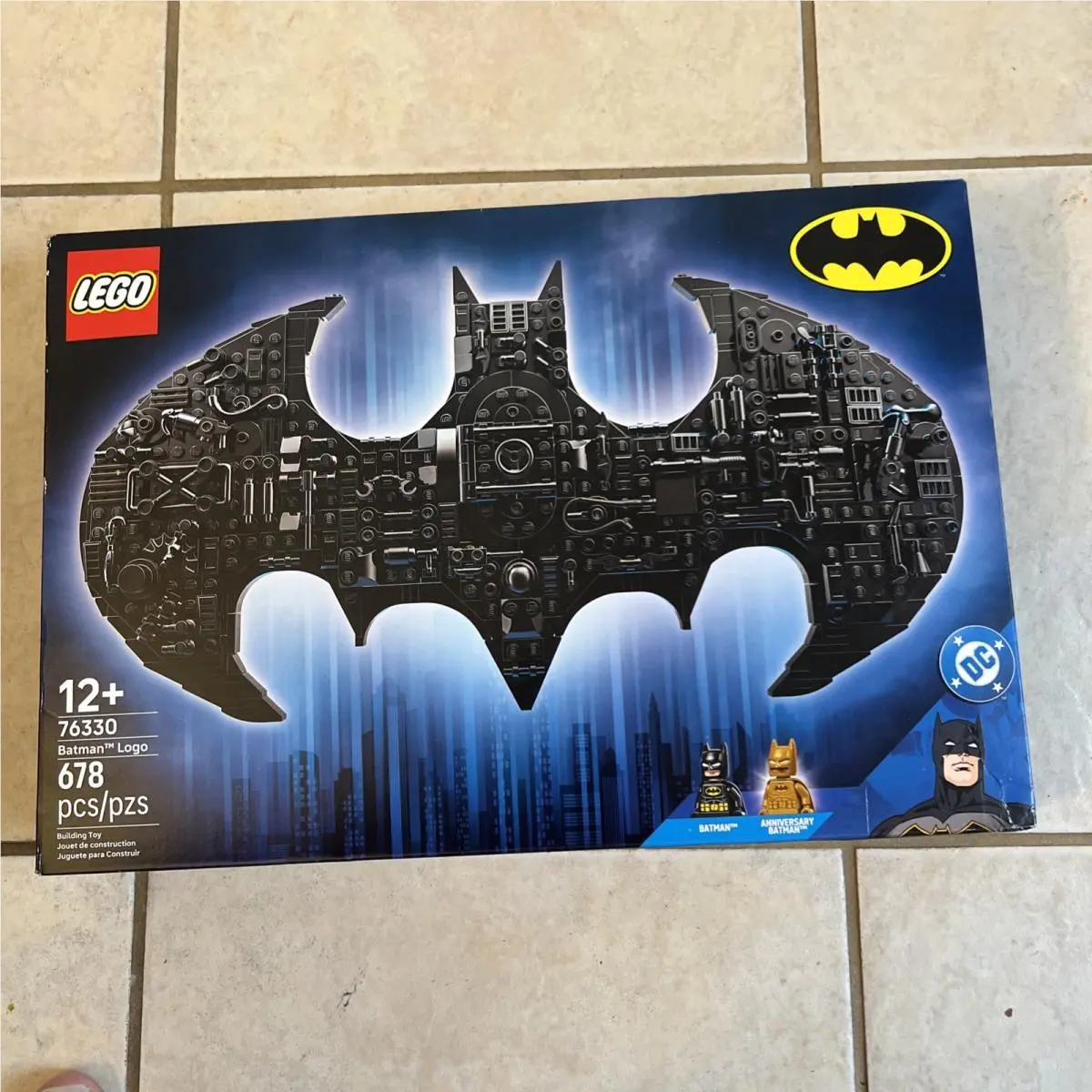 Lego Batman Logo Buiilding Toy 76330