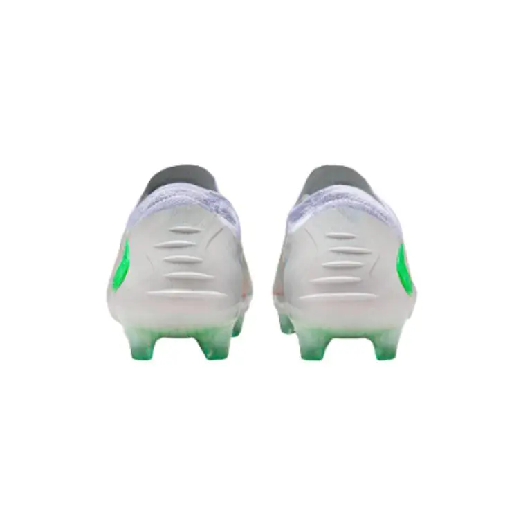 Nike shoes - Multi-Color/Crimson 5