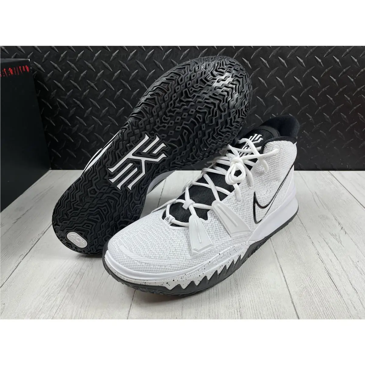 Nike shoes - Nike Kyrie 7 - Kyrie - DM5042-100 - White 4