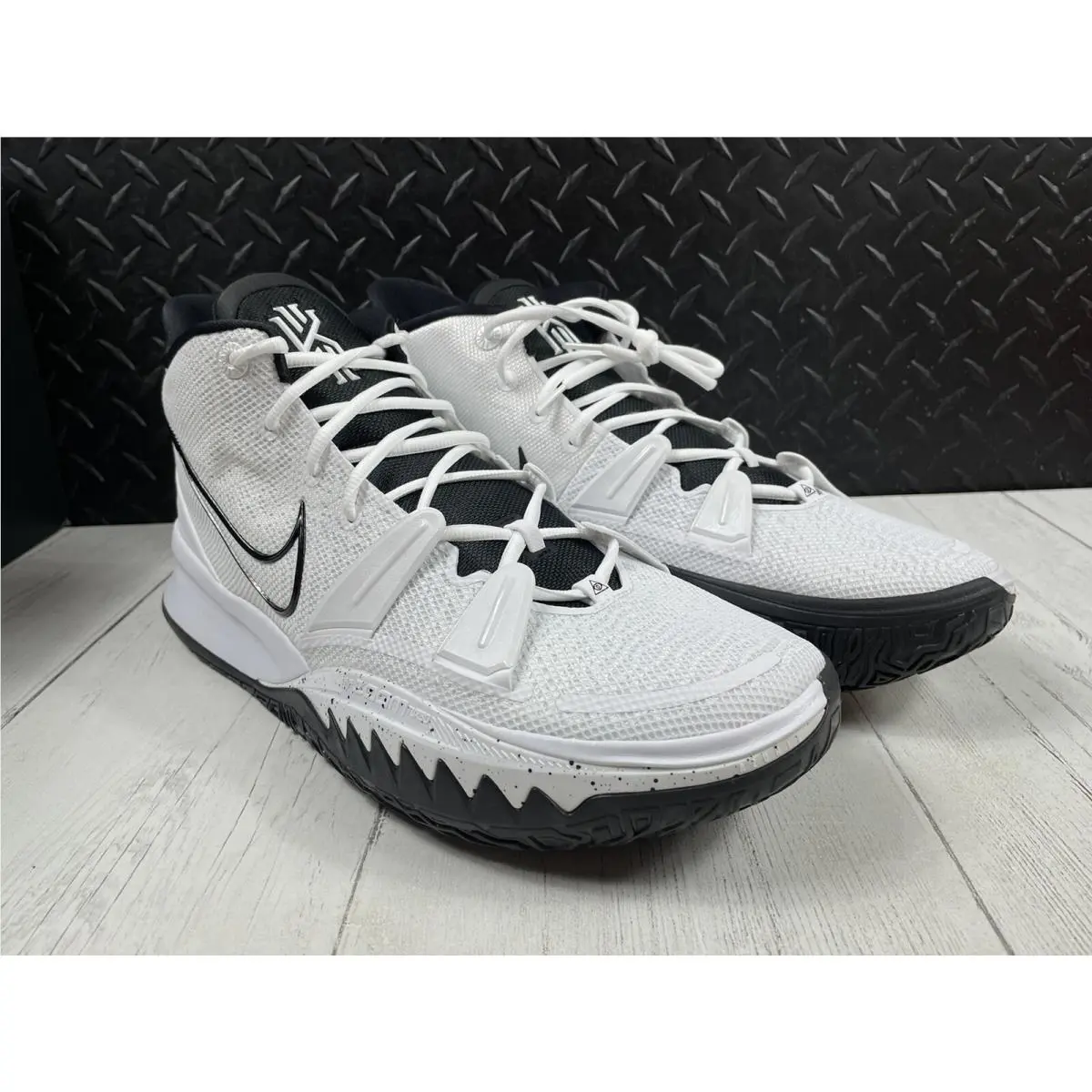 Nike shoes - Nike Kyrie 7 - Kyrie - DM5042-100 - White 1