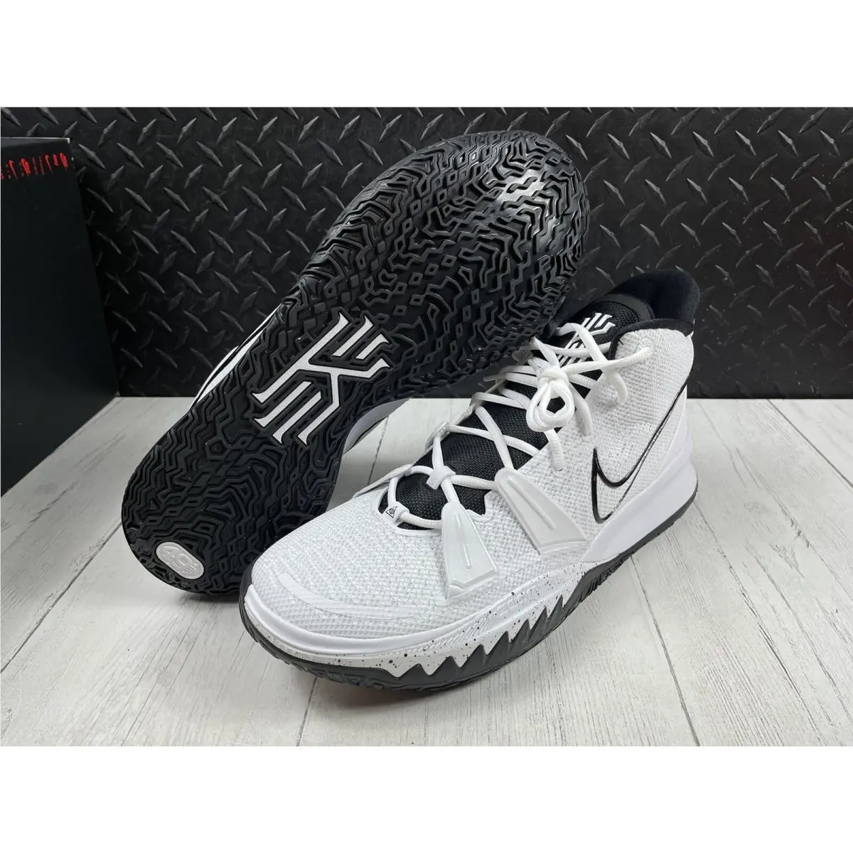 Nike shoes - Nike Kyrie 7 - Kyrie - DM5042-100 - White 4