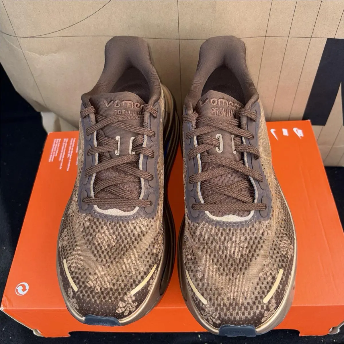 Nike shoes - Nike Vomero Premium - Vomero Premium - IQ0028-200 - Brown (UPC: 198729944054) 2