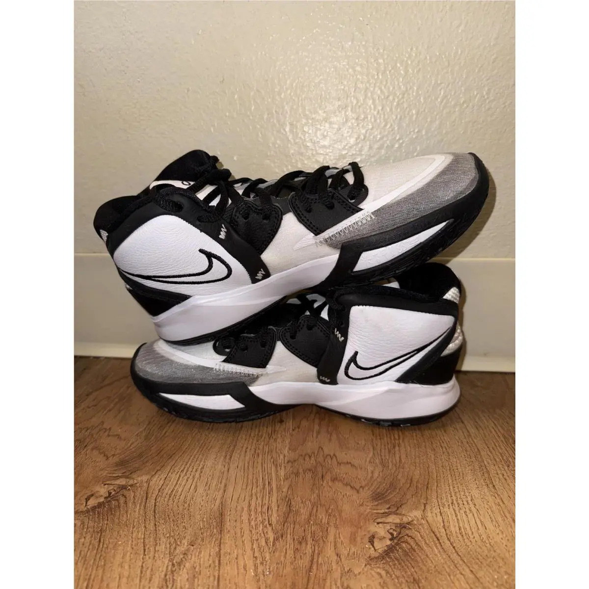 Nike shoes - White 8