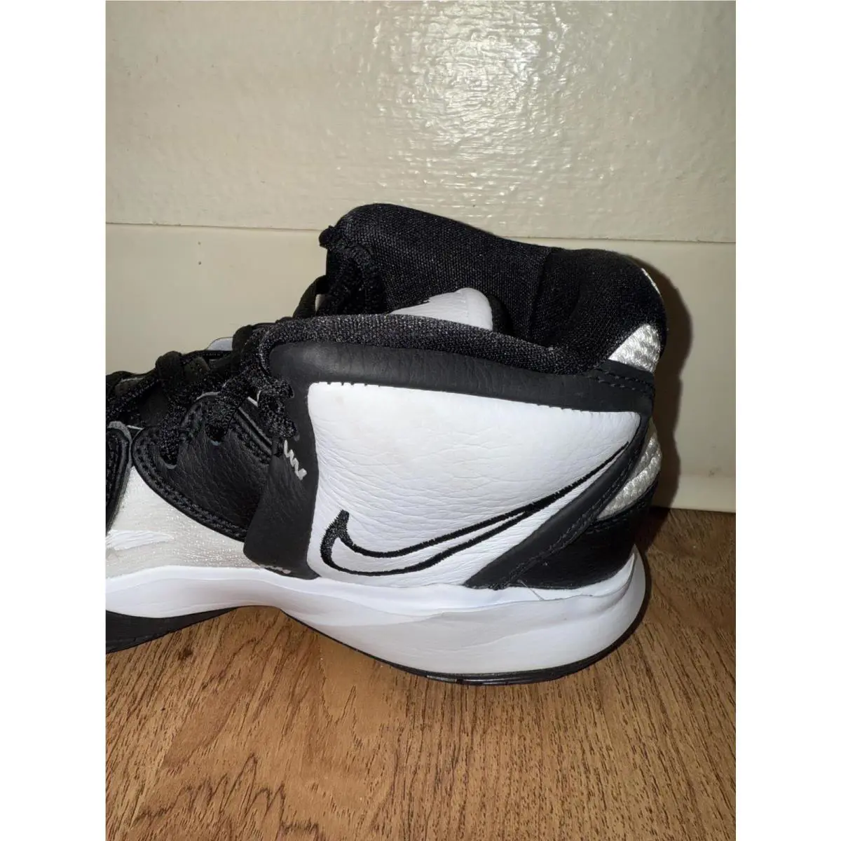 Nike shoes - White 9