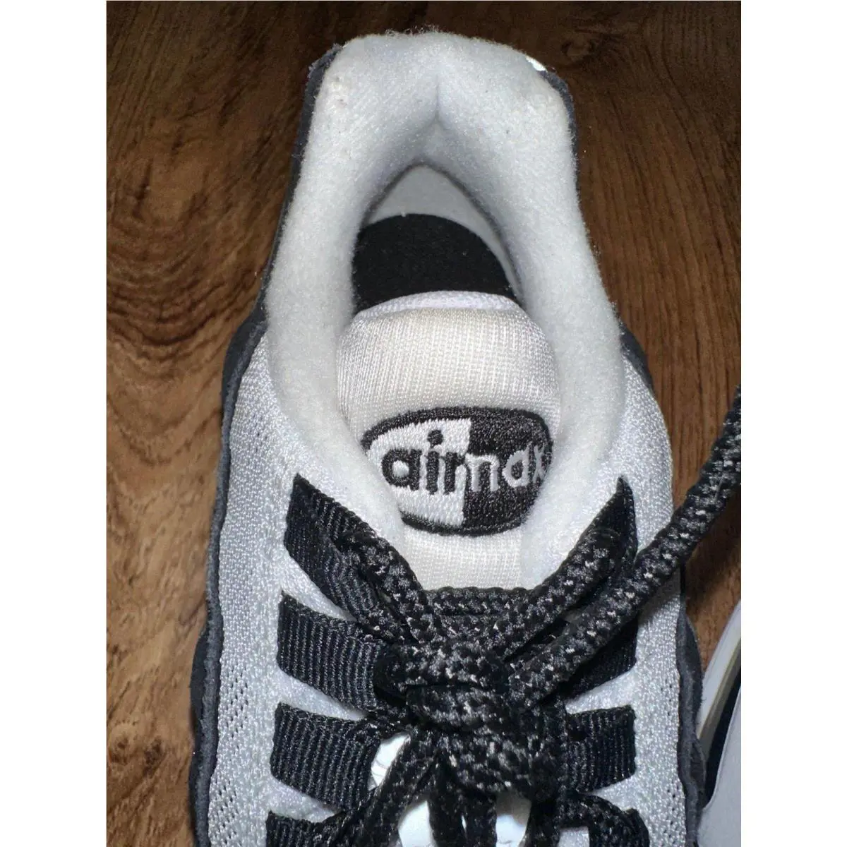 Nike shoes - NA - Black 5