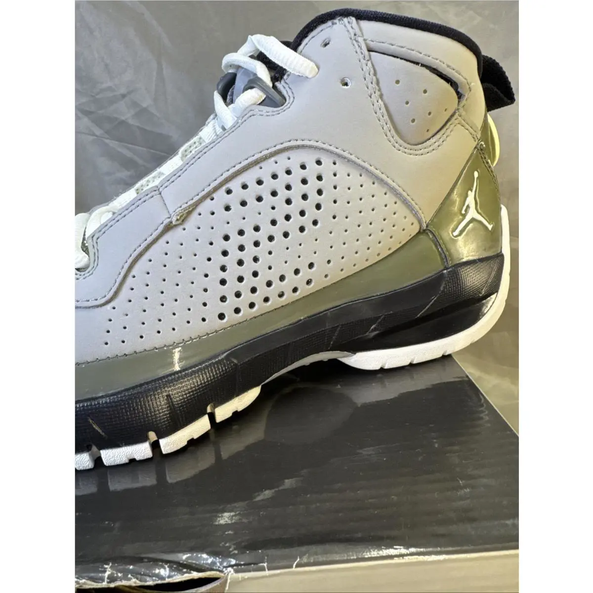 Nike shoes - Air Jordan Jeter - Air Jeter - 395253-002 - Gray (UPC: 00826218815645) 0