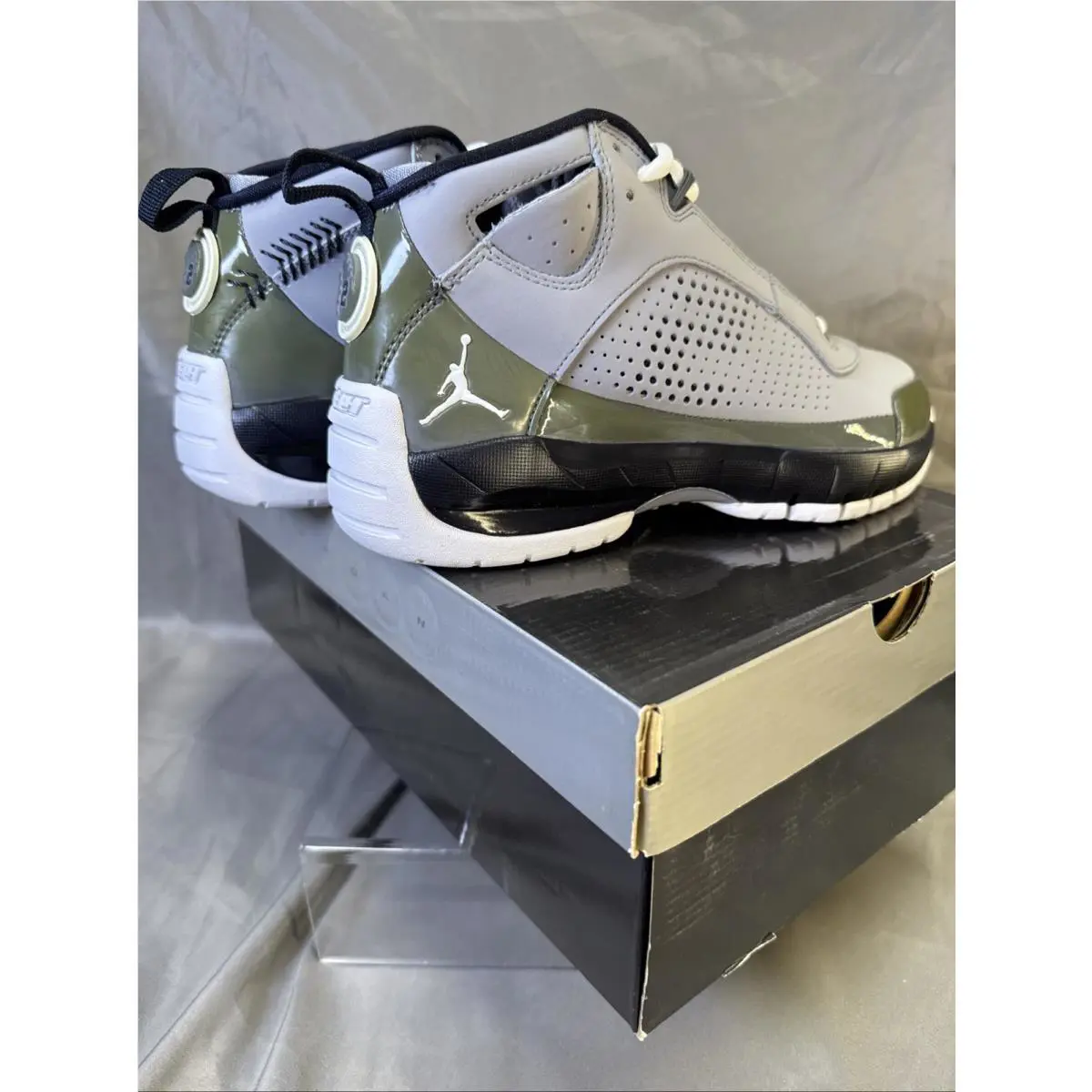 Nike shoes - Air Jordan Jeter - Air Jeter - 395253-002 - Gray (UPC: 00826218815645) 3