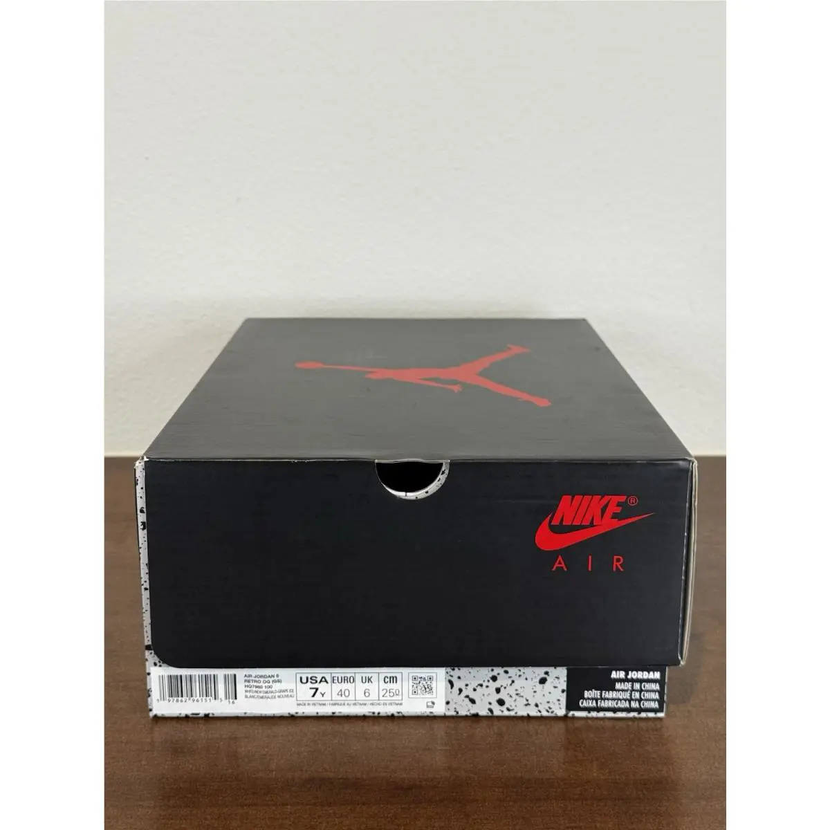 Nike shoes - Air Jordan - Air - Multicolor 12