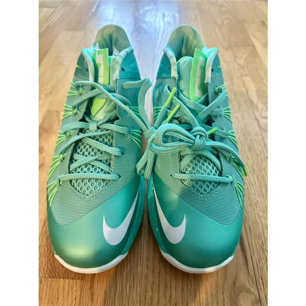 Nike shoes - Nike LeBron 15 - LeBron - 579765-300 - Green, Manufacturer: Crystal Mint/Fiberglass-Poison Green 3