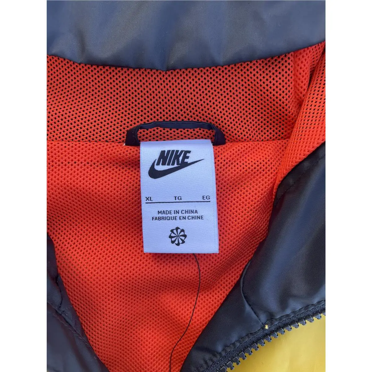 Nike clothing - NIKE DR9816-010 - Black (UPC: 0195871031847) 2