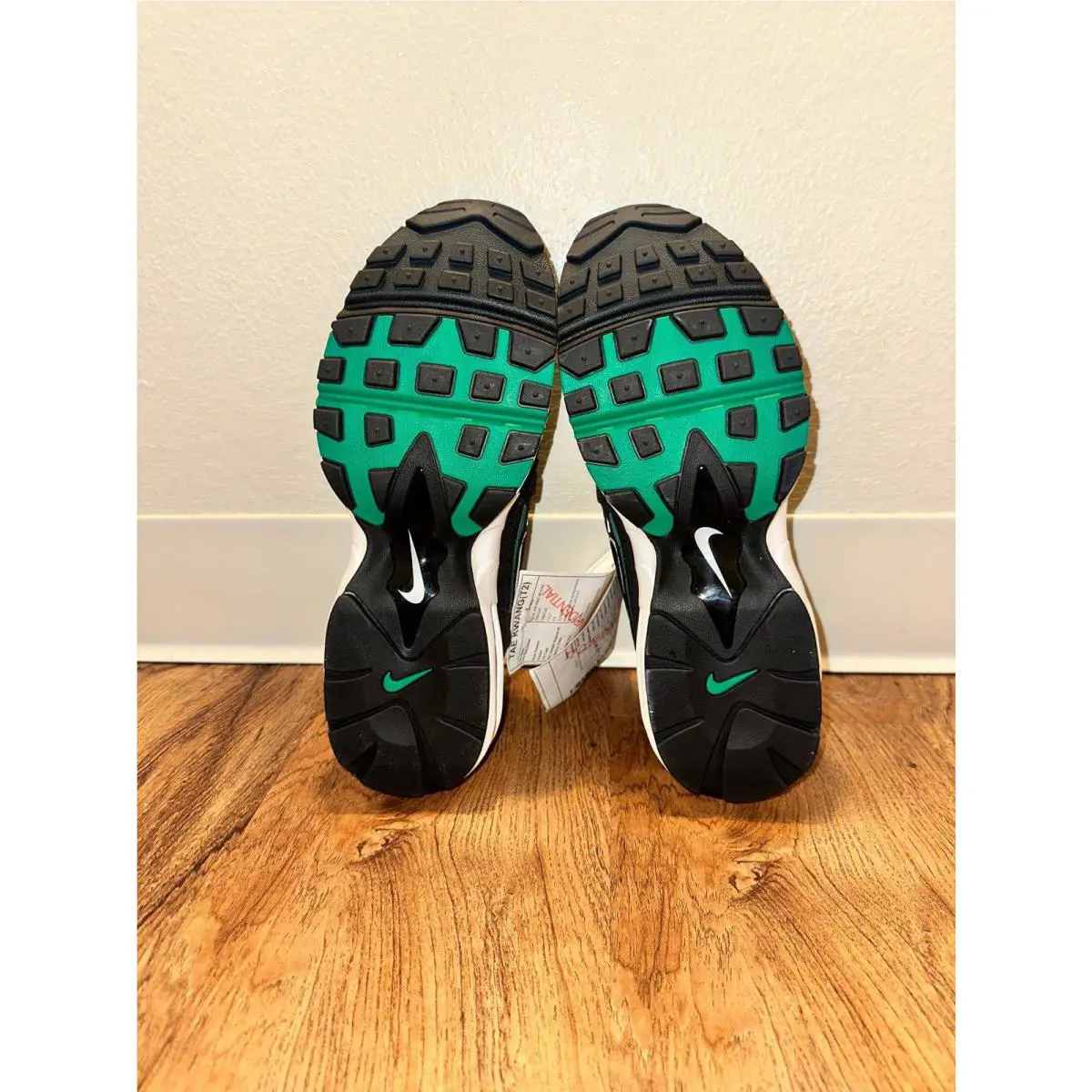 Nike shoes - Green 3