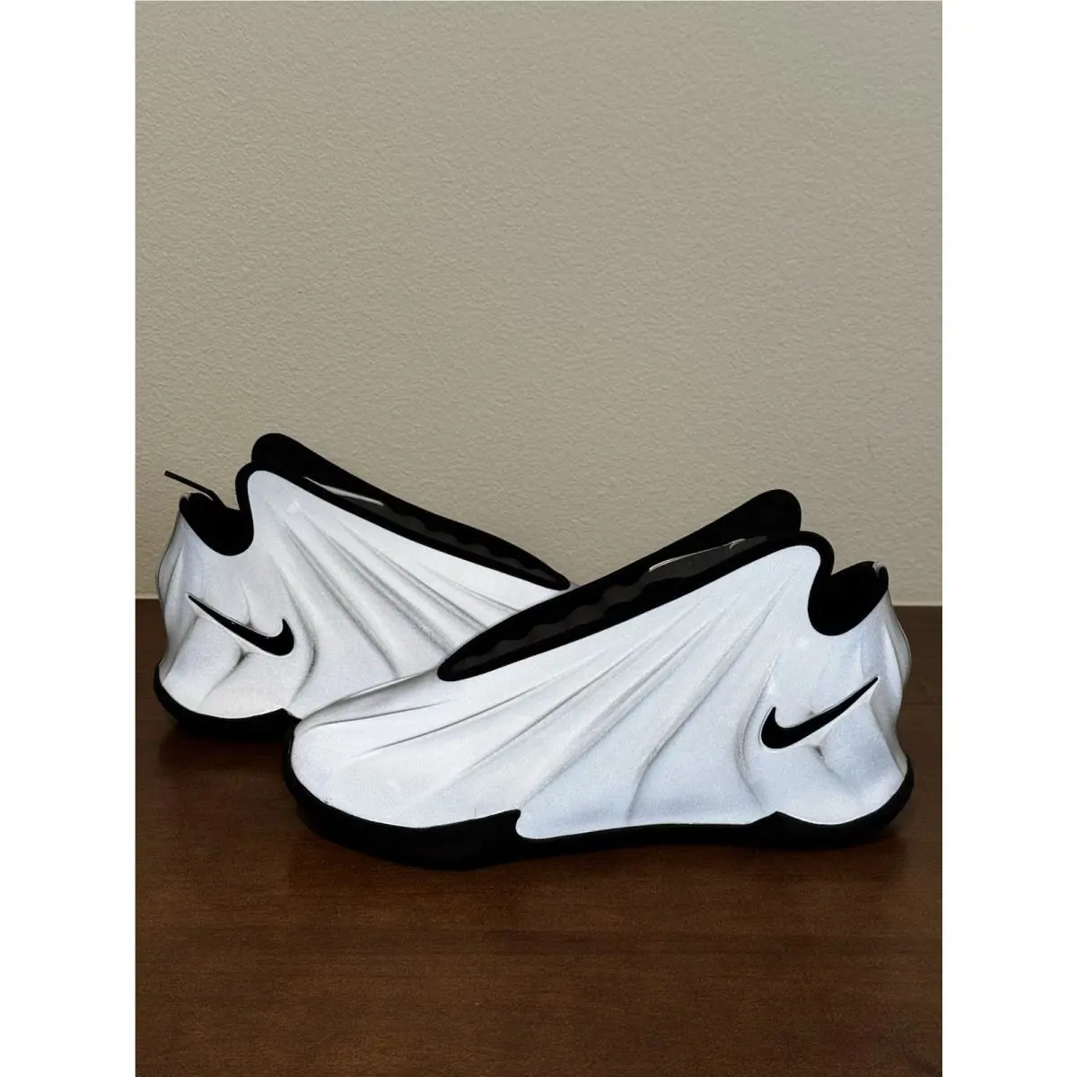 Nike shoes - Future - Future - Metallic Silver 2