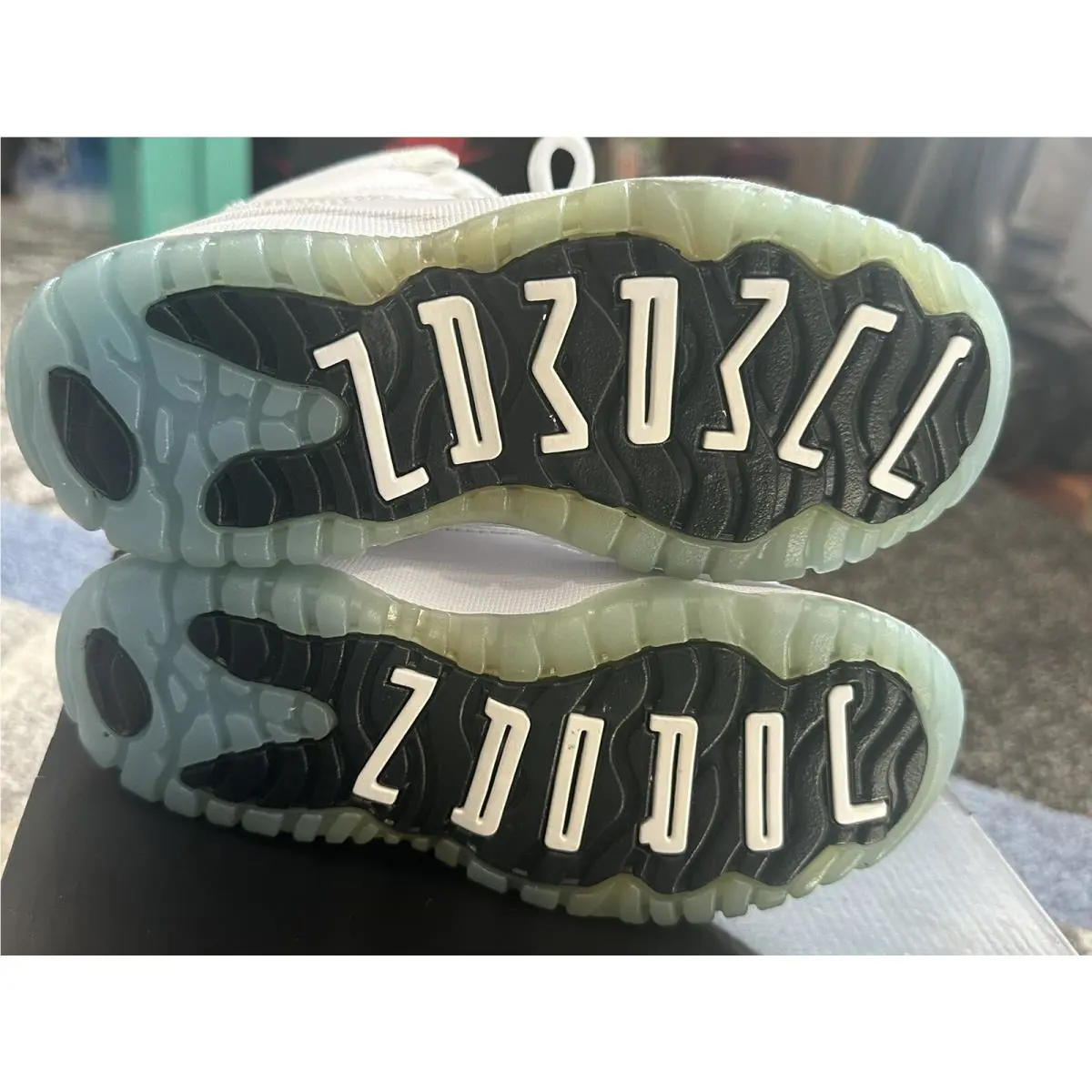 Nike shoes - Air Jordan 11 - Air - 378039-117 - Blue 5