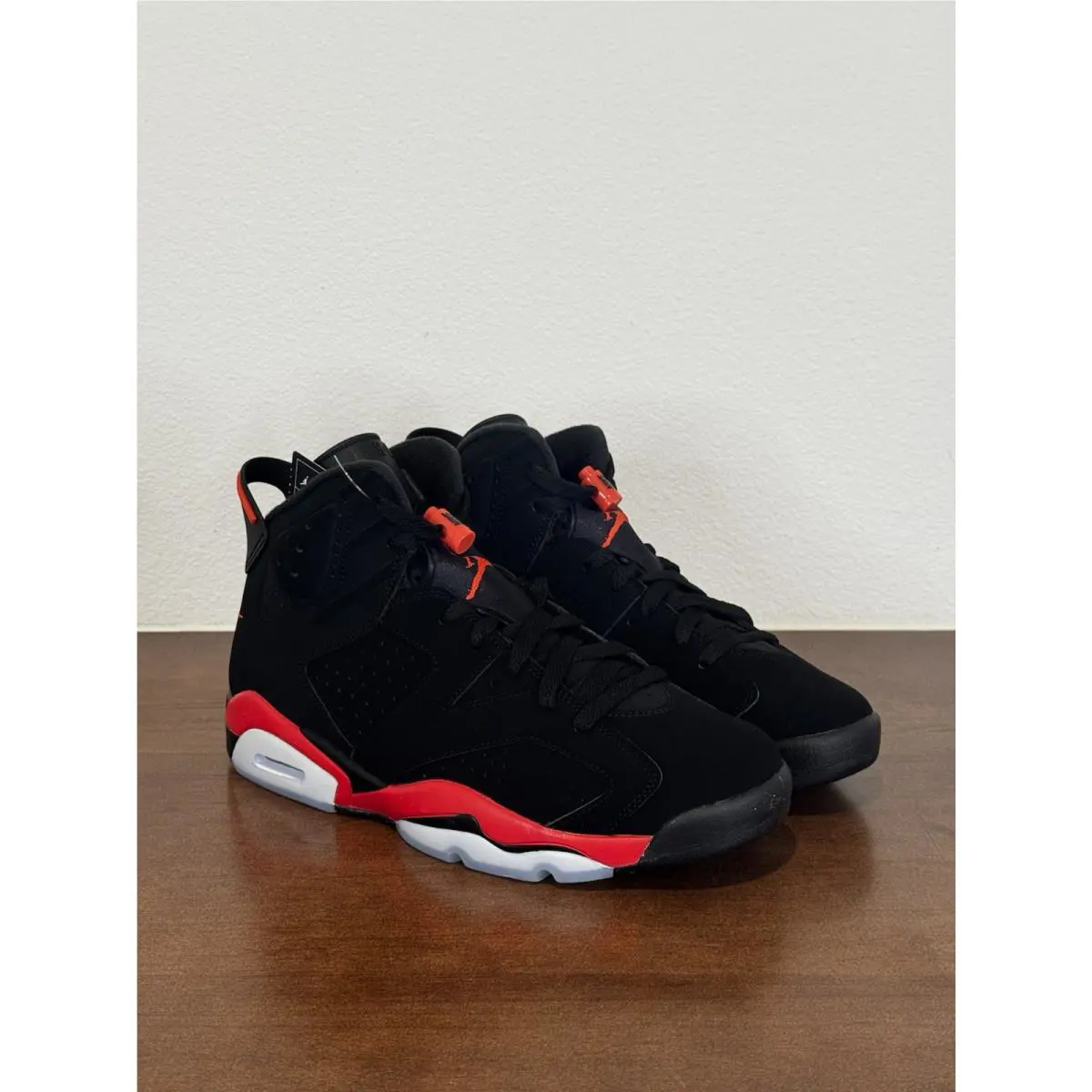 Nike shoes - Retro 6 - Retro - Multicolor 2