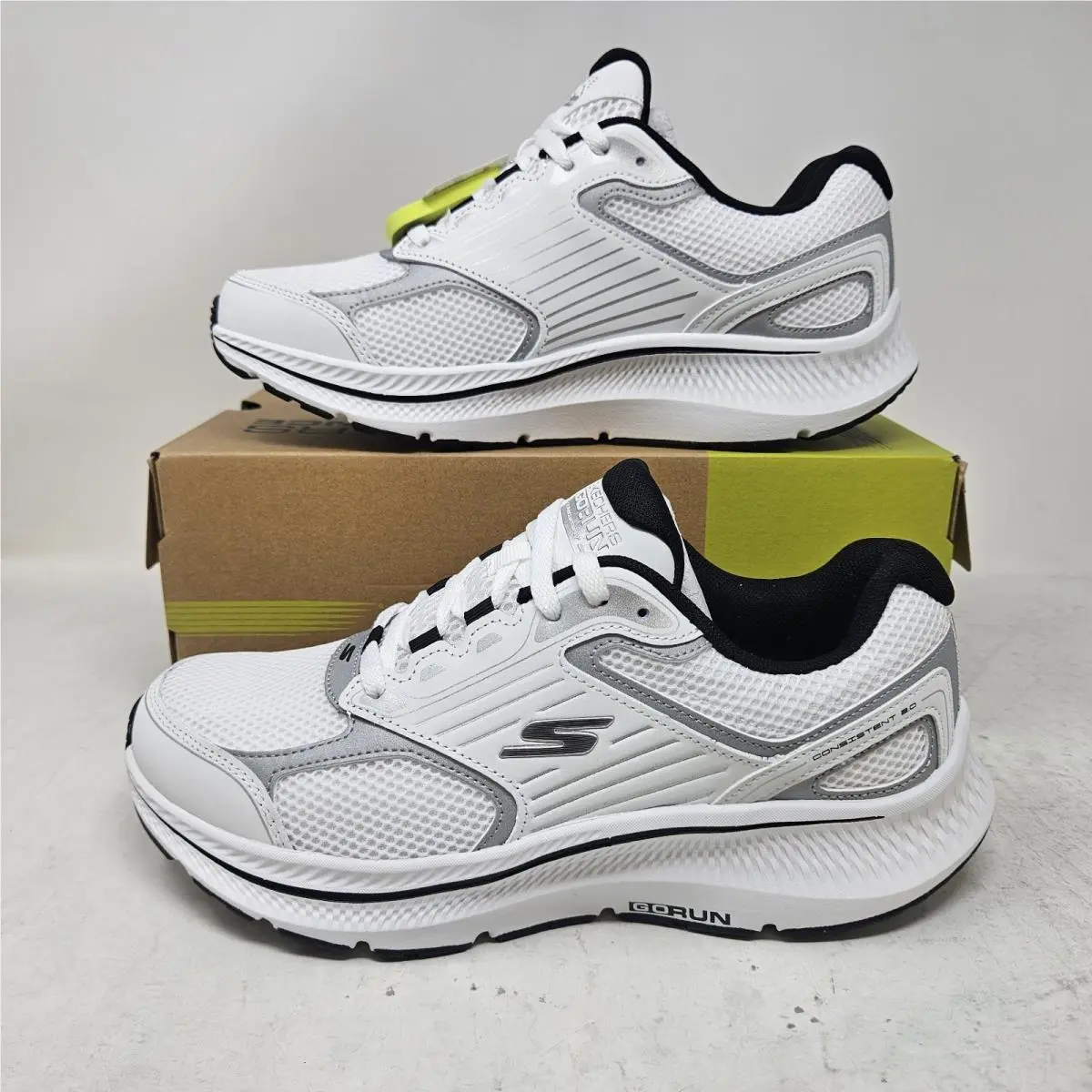 Skechers Go Run Consistent 2.0 White Silver Athletic Shoes / 220868 / Men`s 11.5