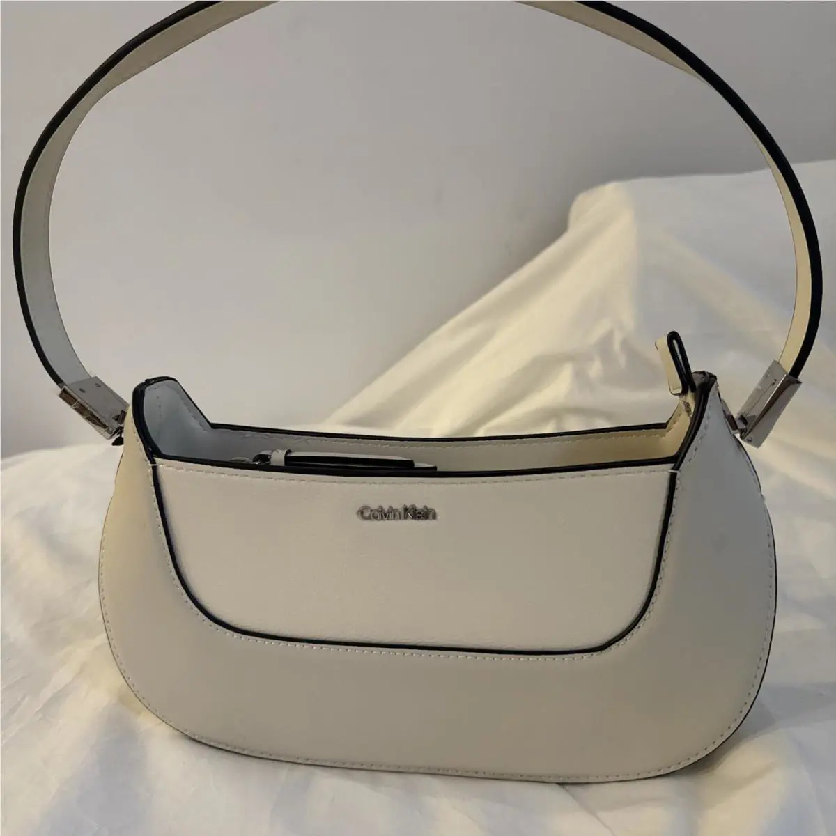 Calvin Klein Women`s Purse Color Cerb White
