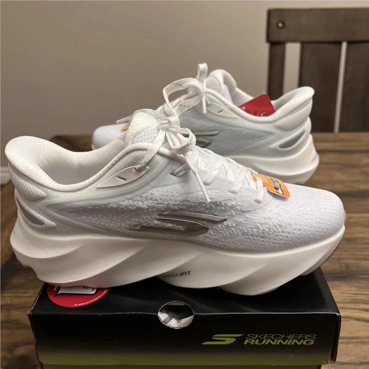 Skechers shoes - Aero Burst - Aero Burst - White 3