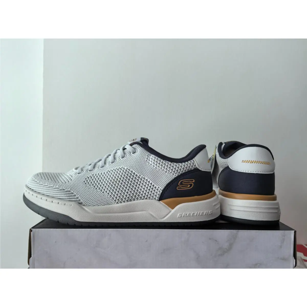 Skechers shoes - White 1