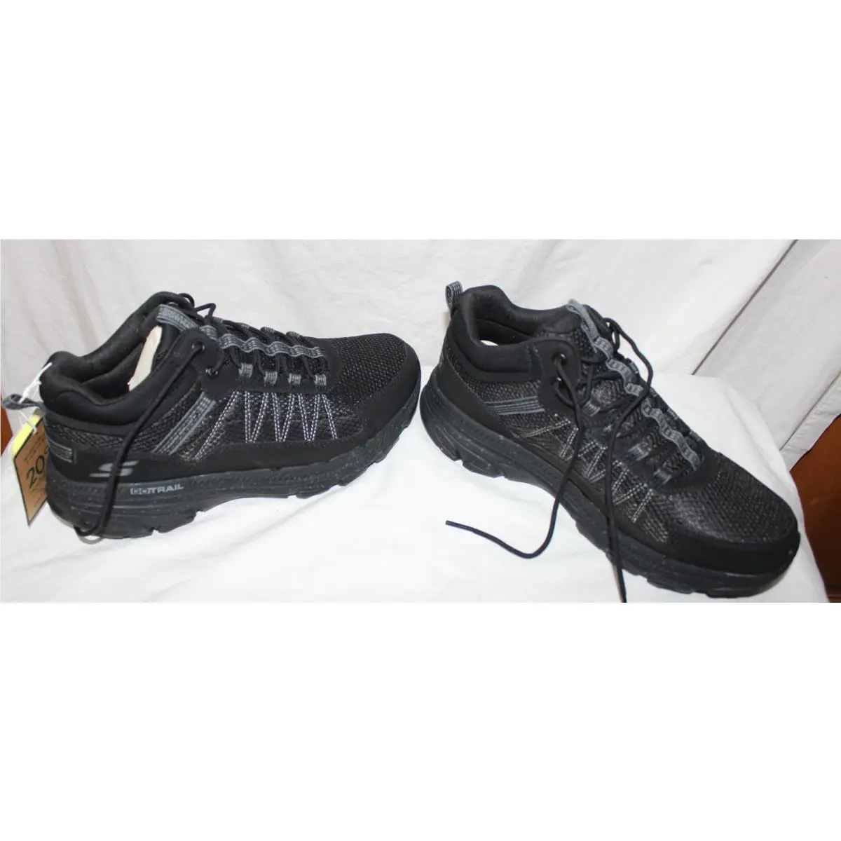 Skechers shoes - Skechers Go Run - Run - Black (UPC: 197976846838) 0