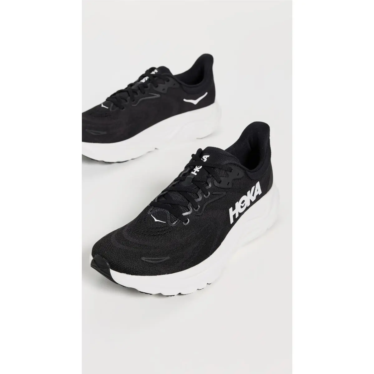 Hoka shoes - Black/Black 18