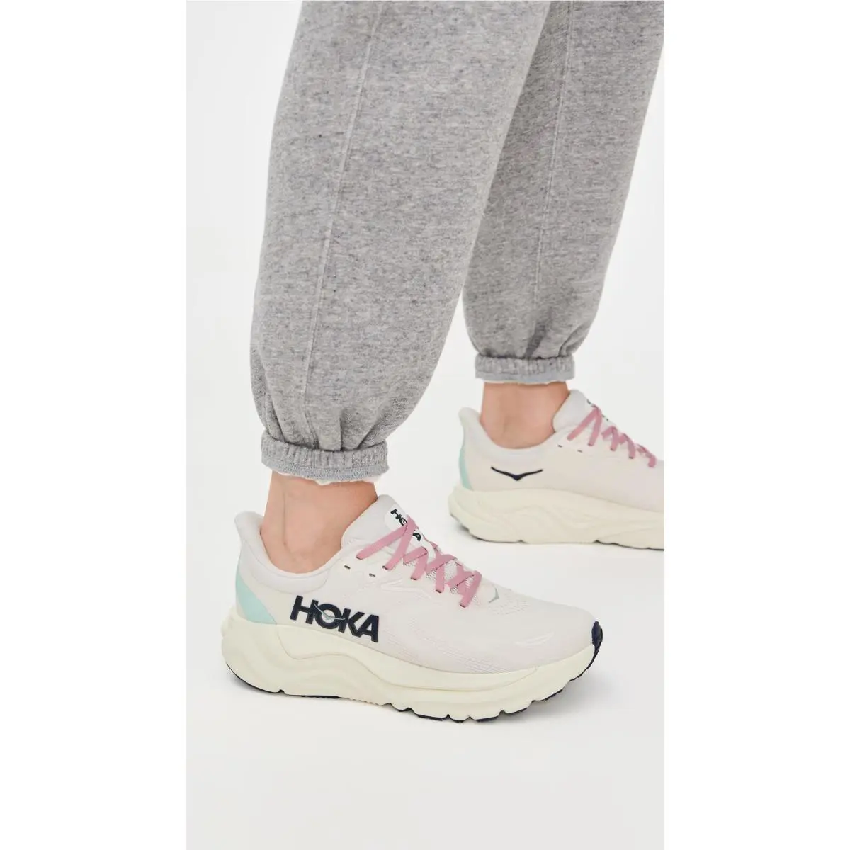 Hoka shoes - Blush/Rose Latte 28