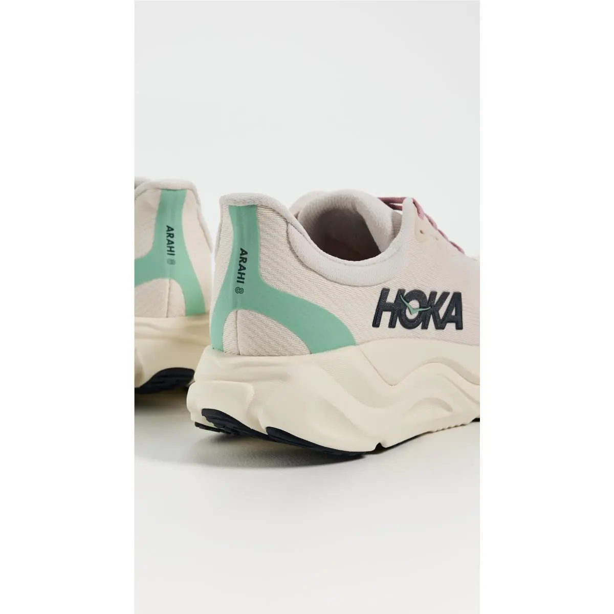 Hoka shoes - Blush/Rose Latte 29