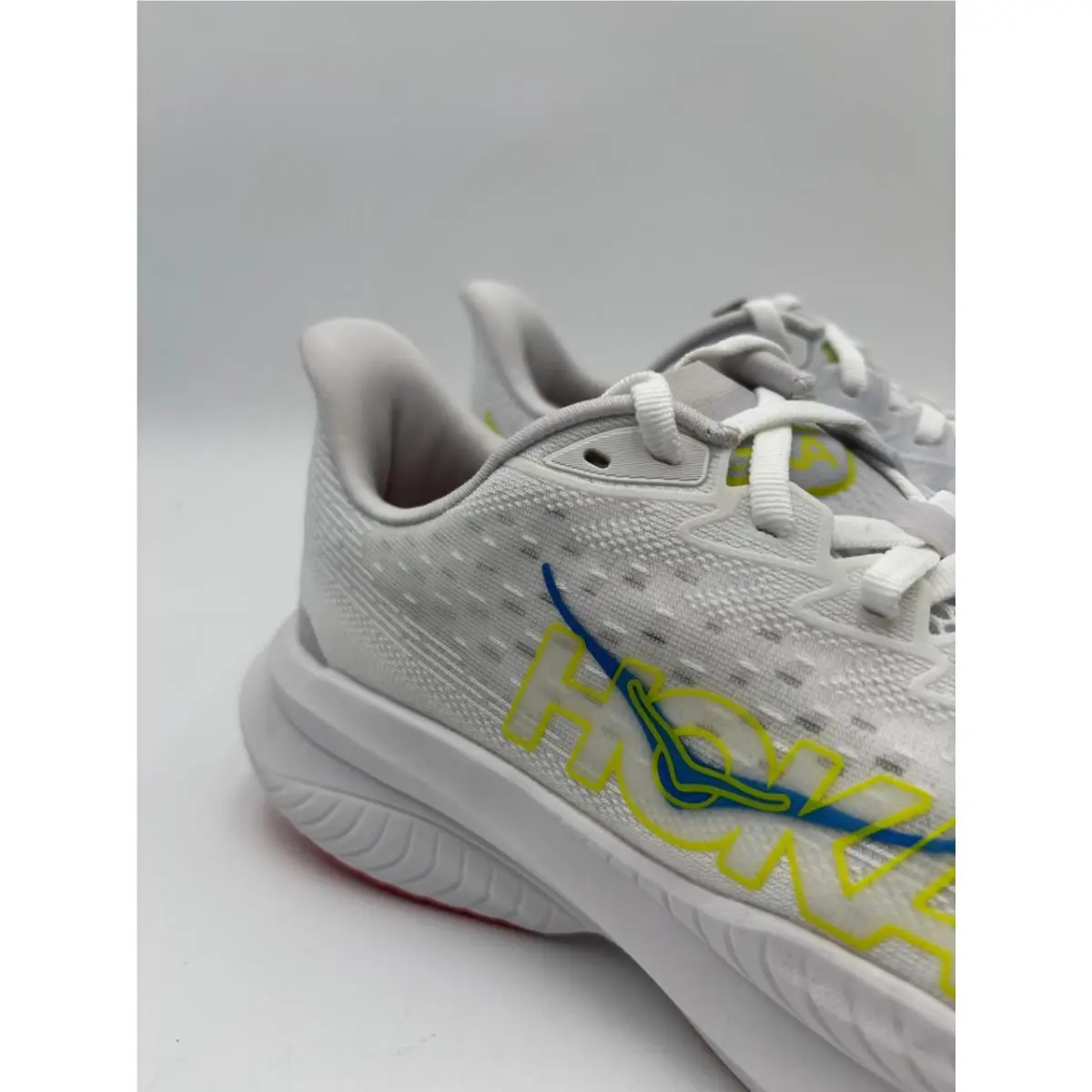 Hoka shoes - Hoka One One Mach 6 - 1147790 - White 11
