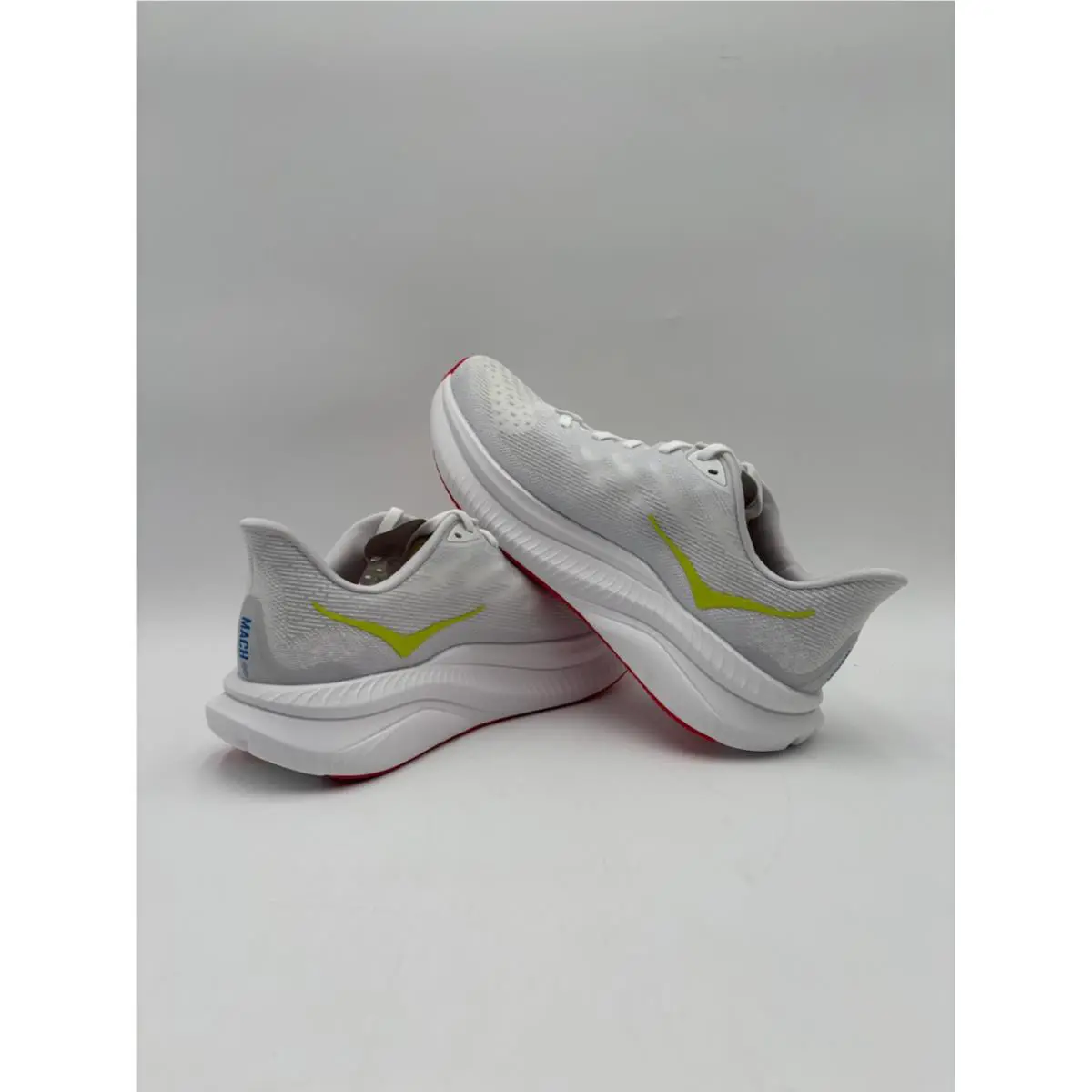 Hoka shoes - Hoka One One Mach 6 - 1147790 - White 16