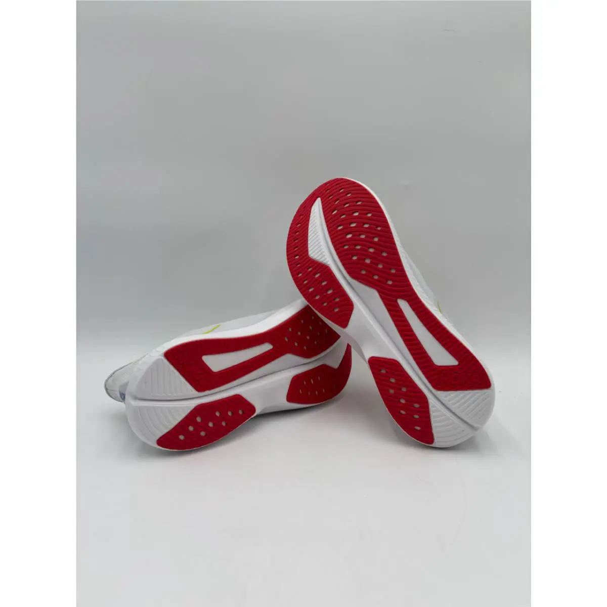 Hoka shoes - Hoka One One Mach 6 - 1147790 - White 17
