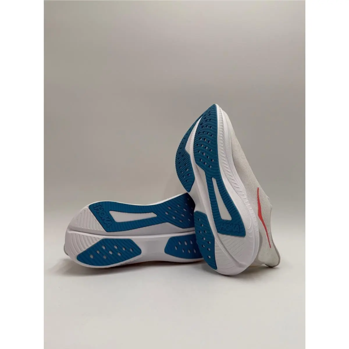 Hoka shoes - Hoka One One Mach - One One Mach - 1147810 - White 17