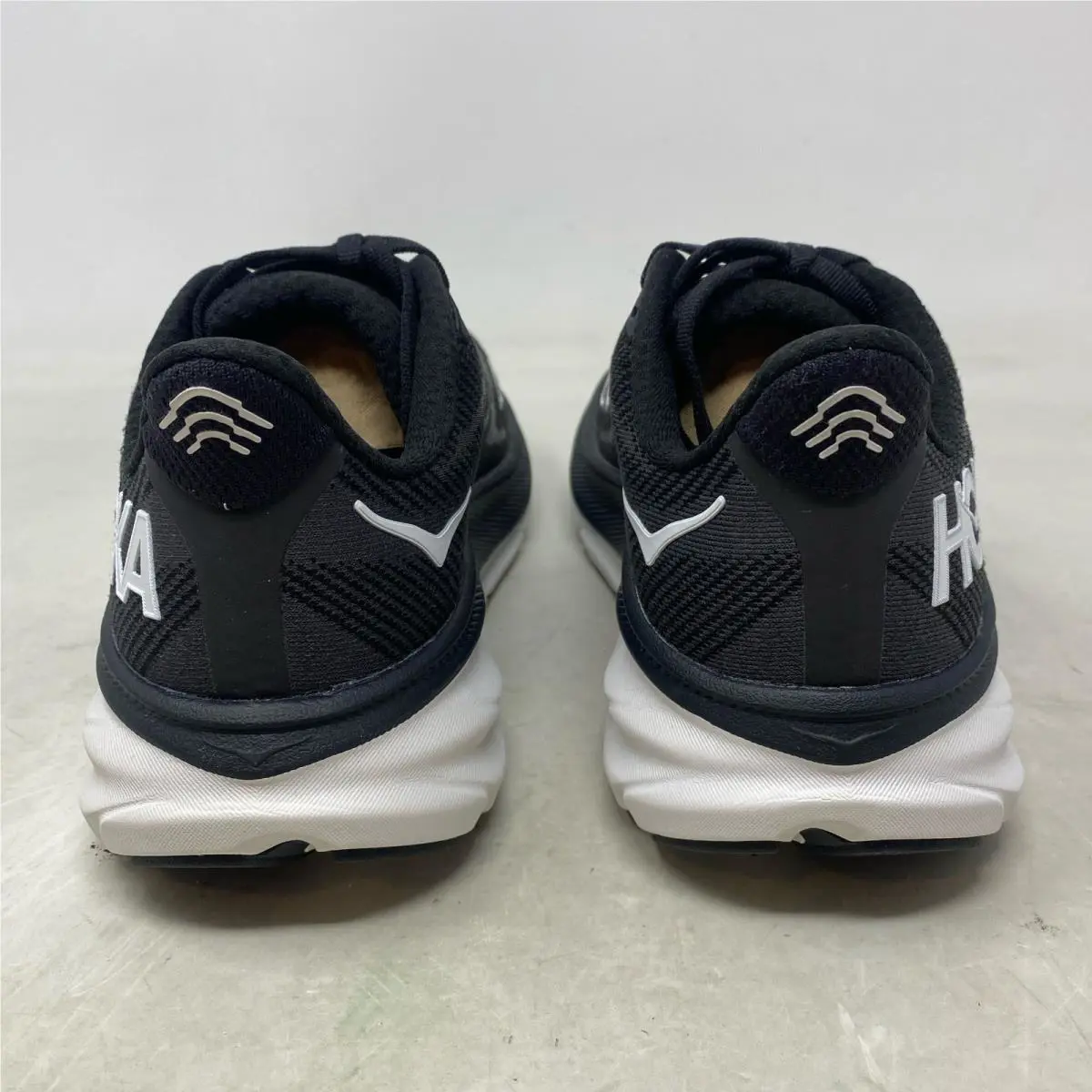 Hoka shoes - Hoka One One HOKA Clifton 9 - 1127896-BWHT - Black 16